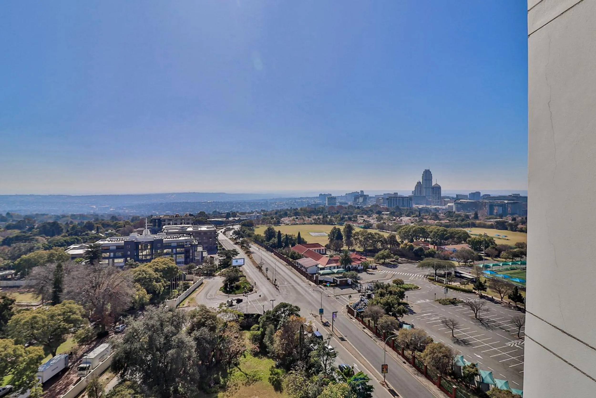 Deluxe Studio in Reserved Suites Illovo