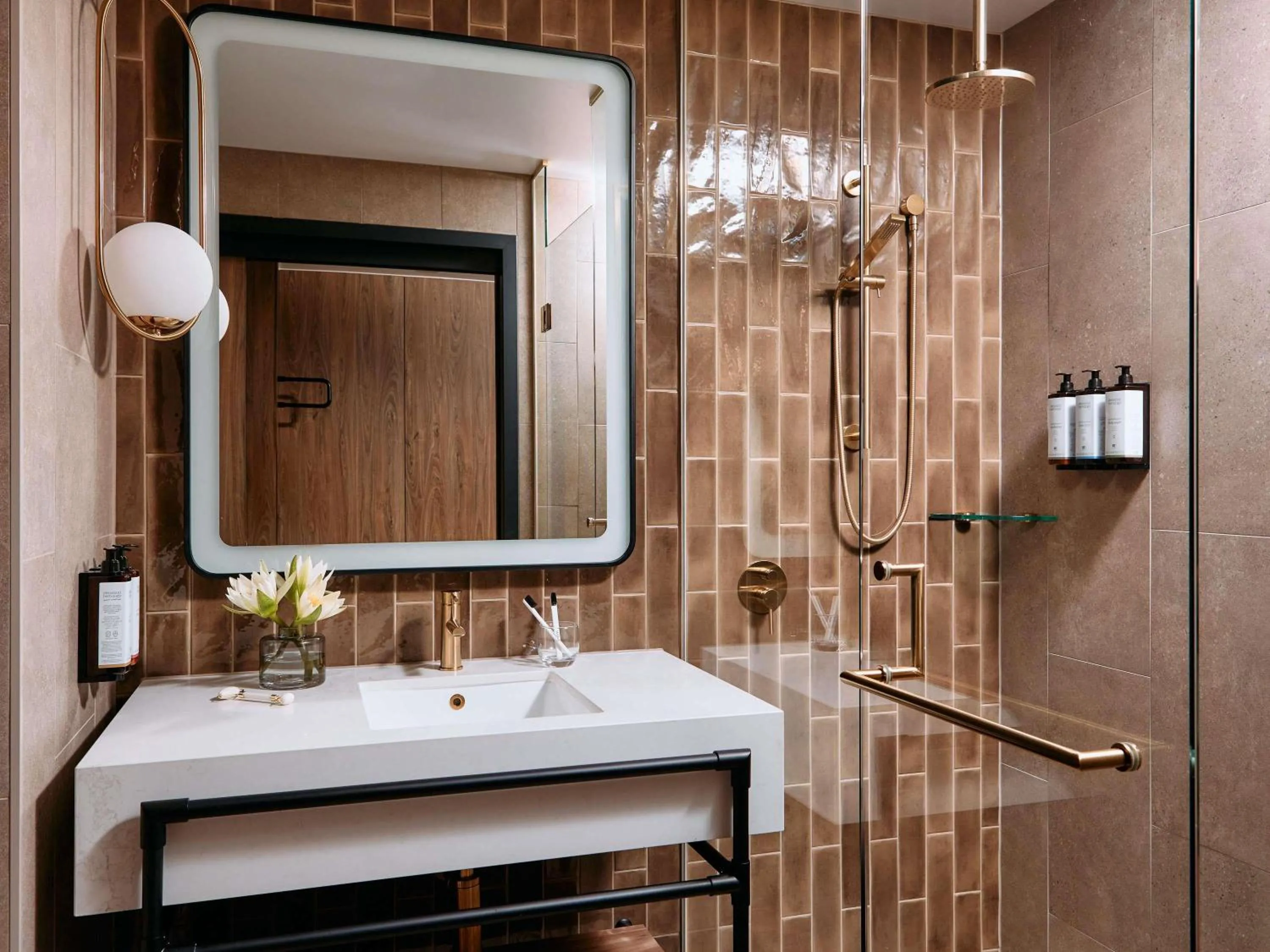 Standard Room with Two King Single Beds  in Mercure Melbourne Doncaster