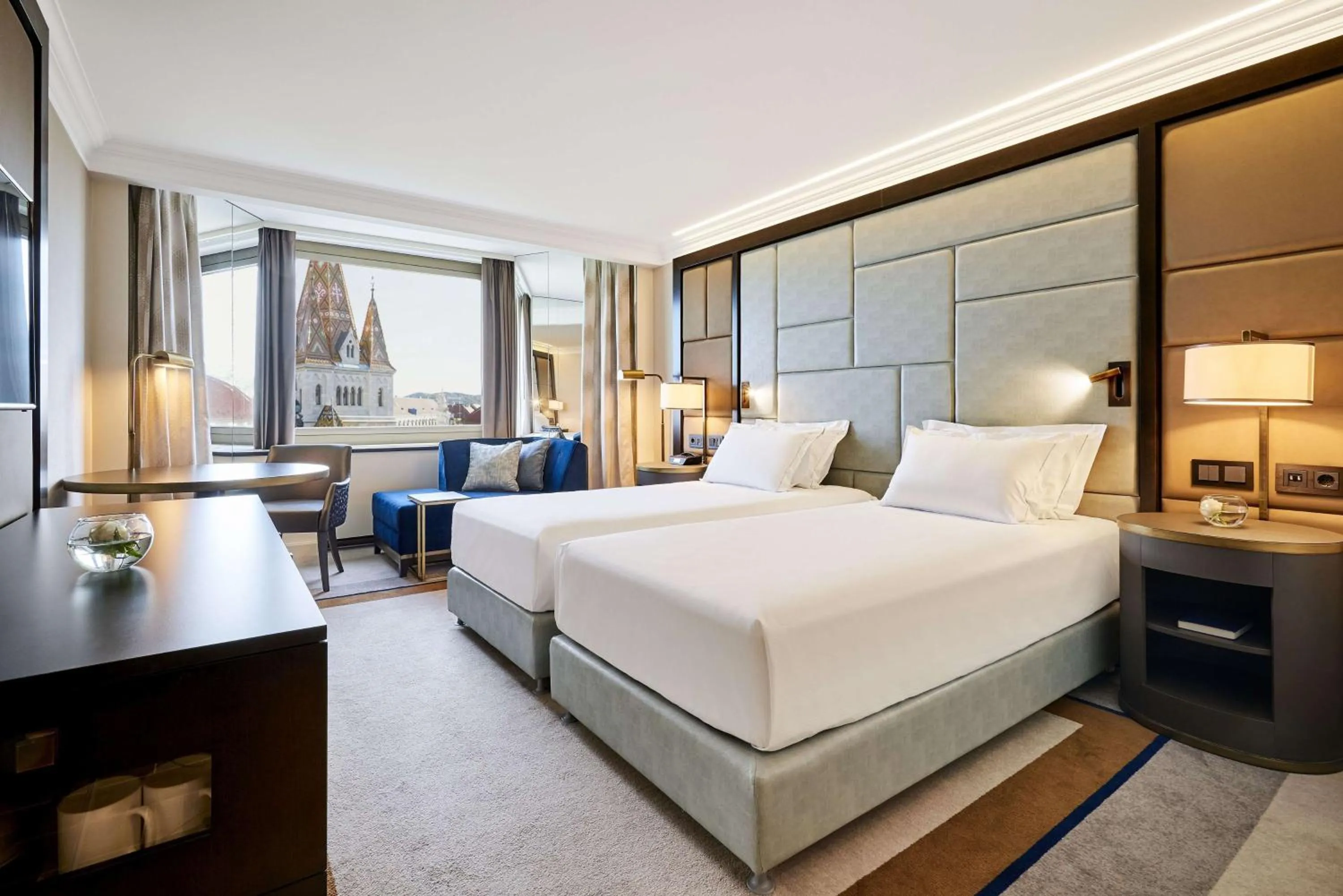 Superior Twin Room in Hilton Budapest