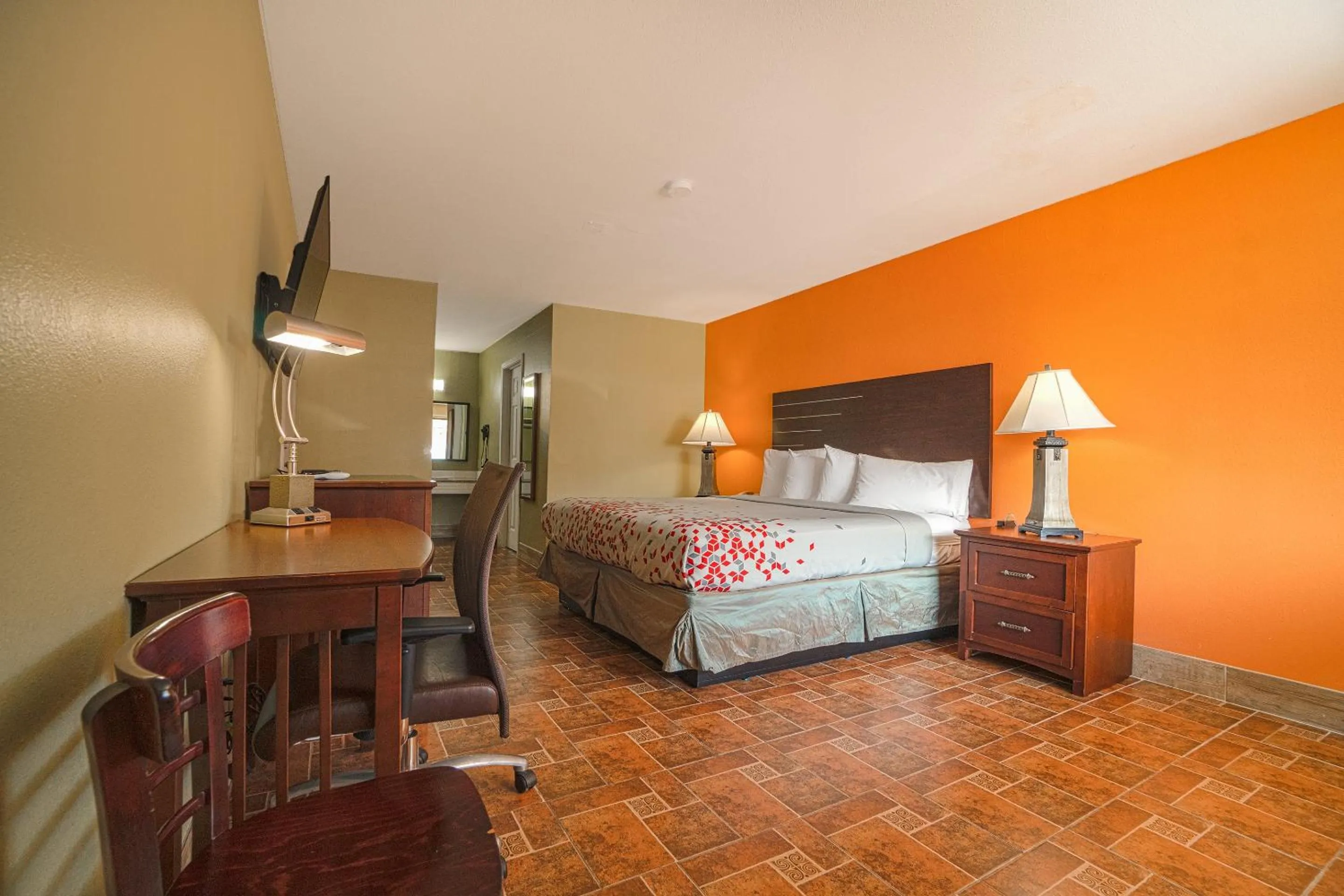 King Room in Aransas Bay Inn & Suites Corpus Christi by OYO