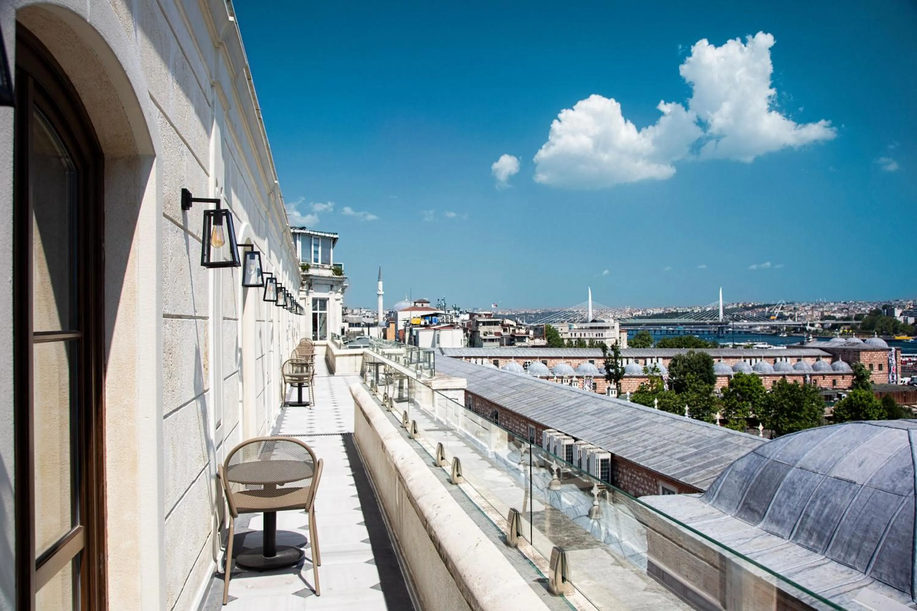 Deluxe Family with Balcony and Sea View in Mest Hotel Istanbul Sirkeci