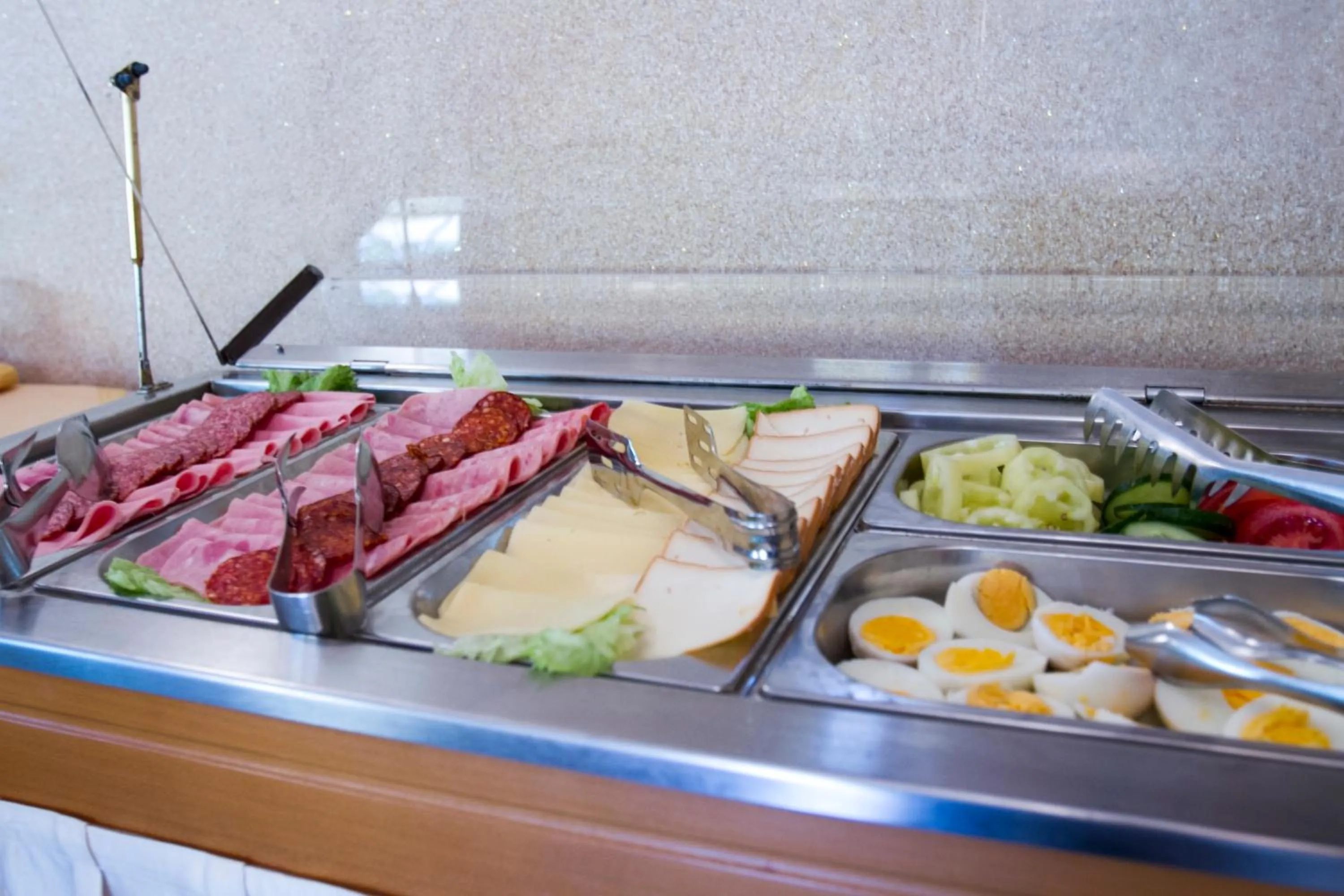 Buffet breakfast in Hotel Molnár