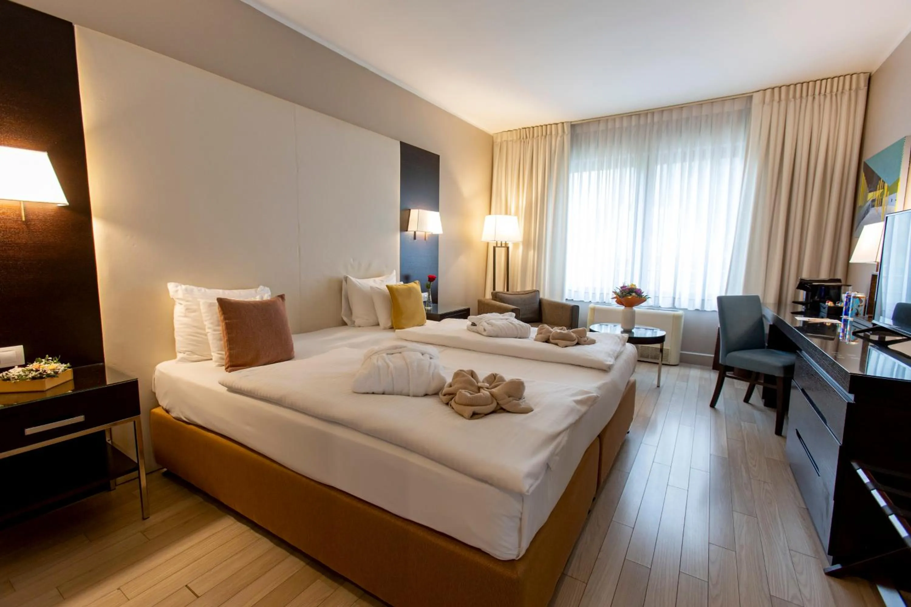 Executive Double or Twin Room - Lounge Access in Lion's Garden Hotel