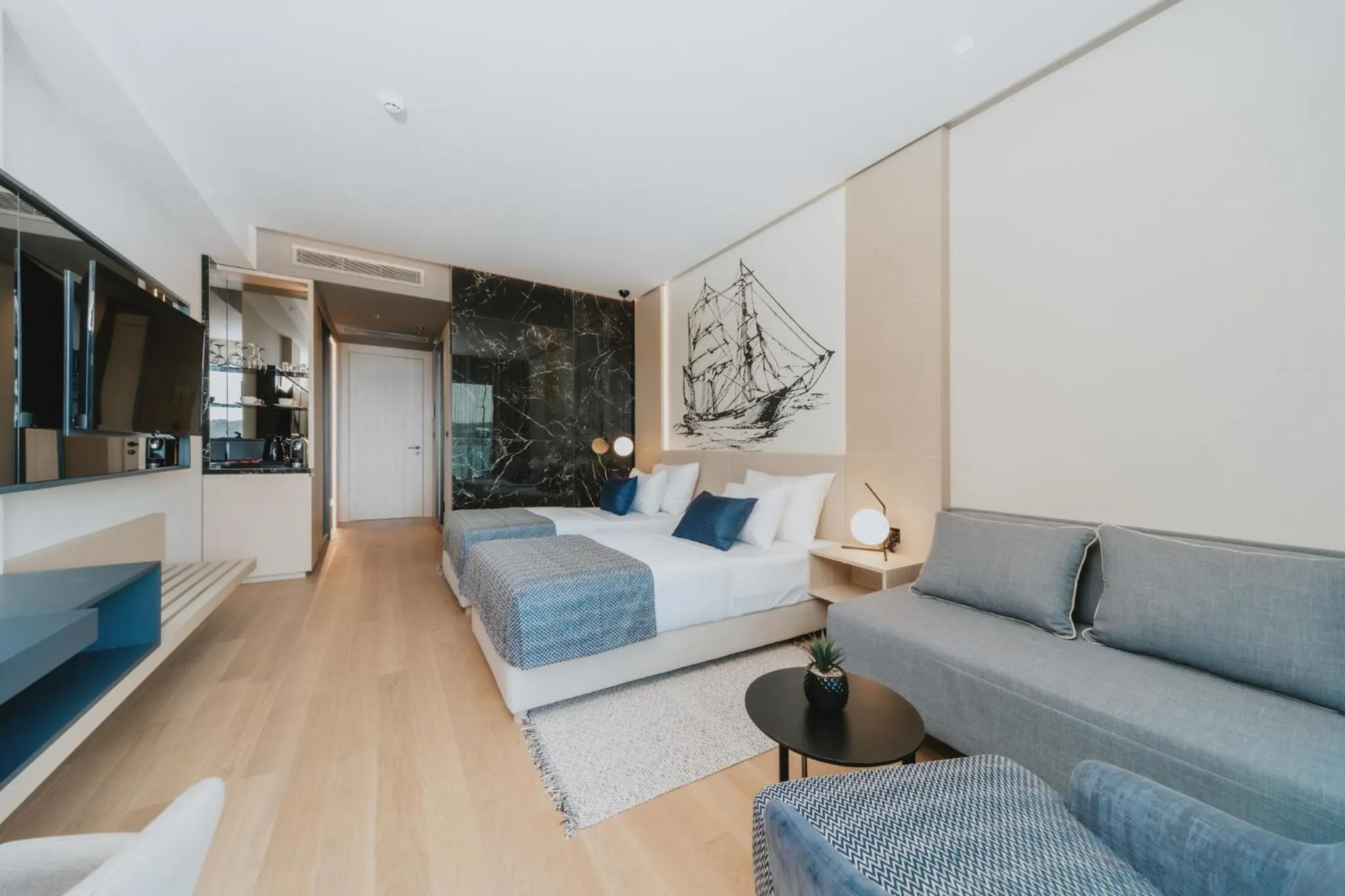 Premium Double Room with Terrace and Sea View in Katamare Hotel