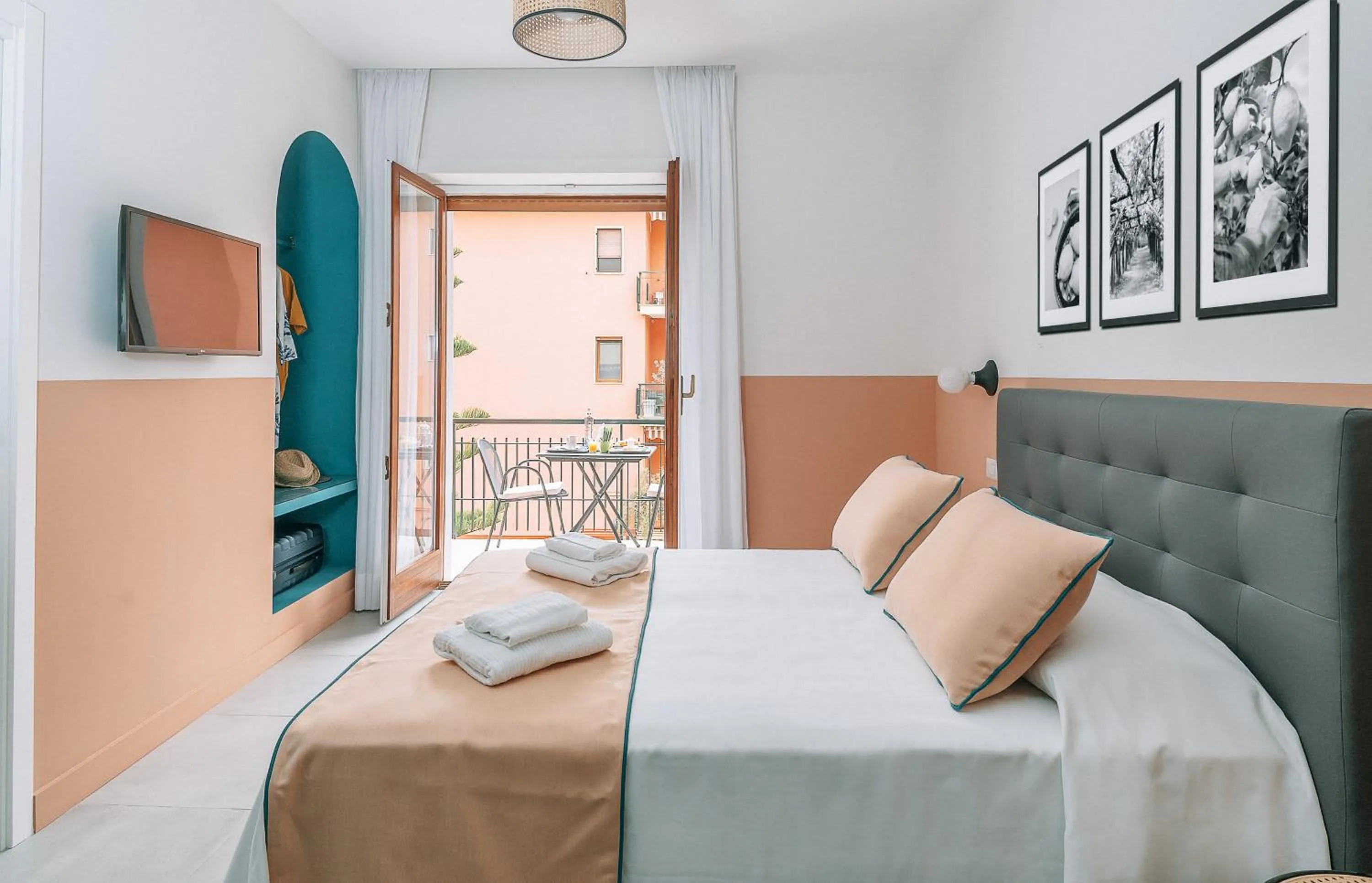 Deluxe Double or Twin Room with Balcony in Sorrento Colors&Suites