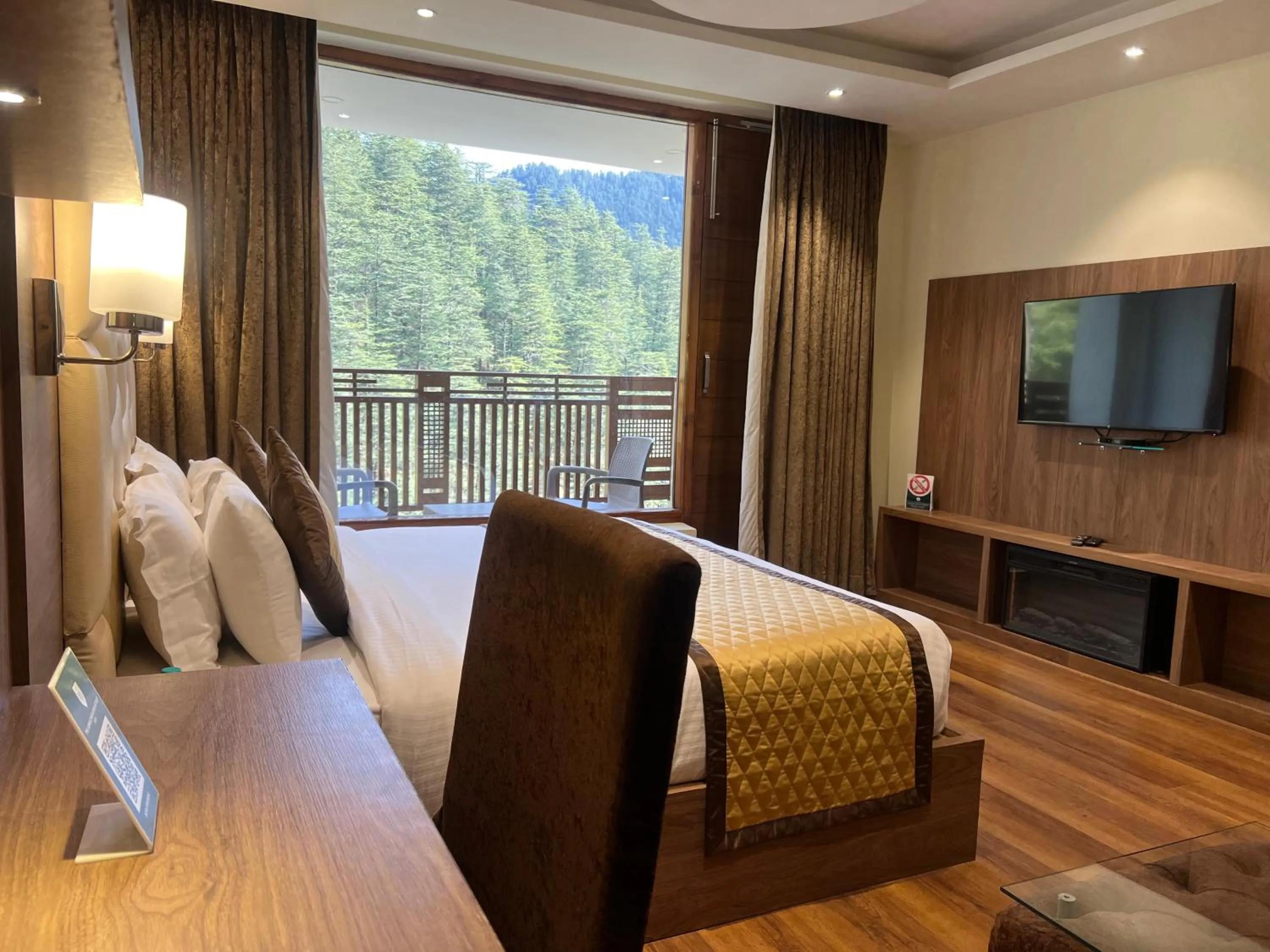 Superior Double Room in The Jungle Mountain Retreat