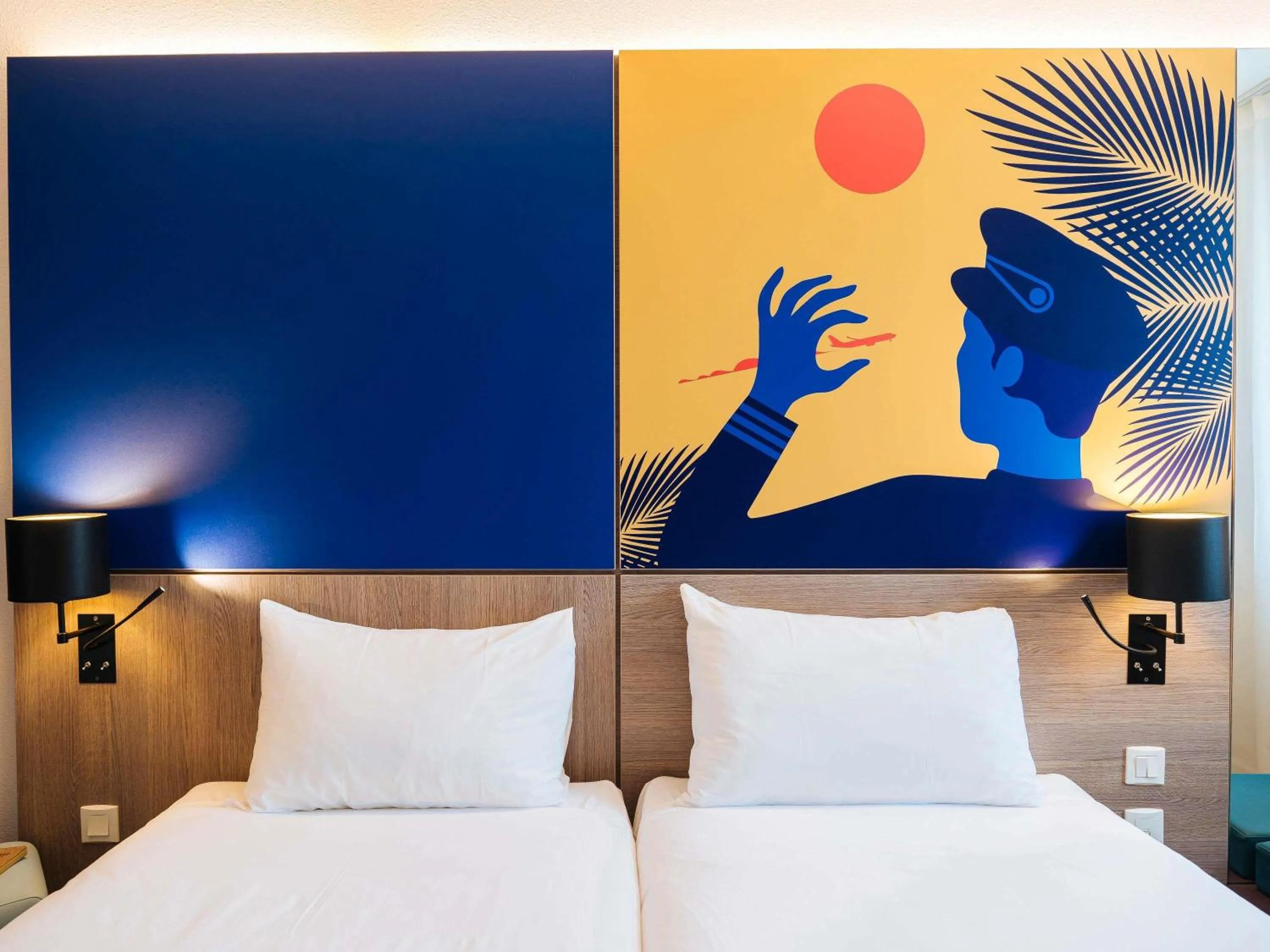 Standard Twin Room in ibis Styles Nice Aéroport Arenas