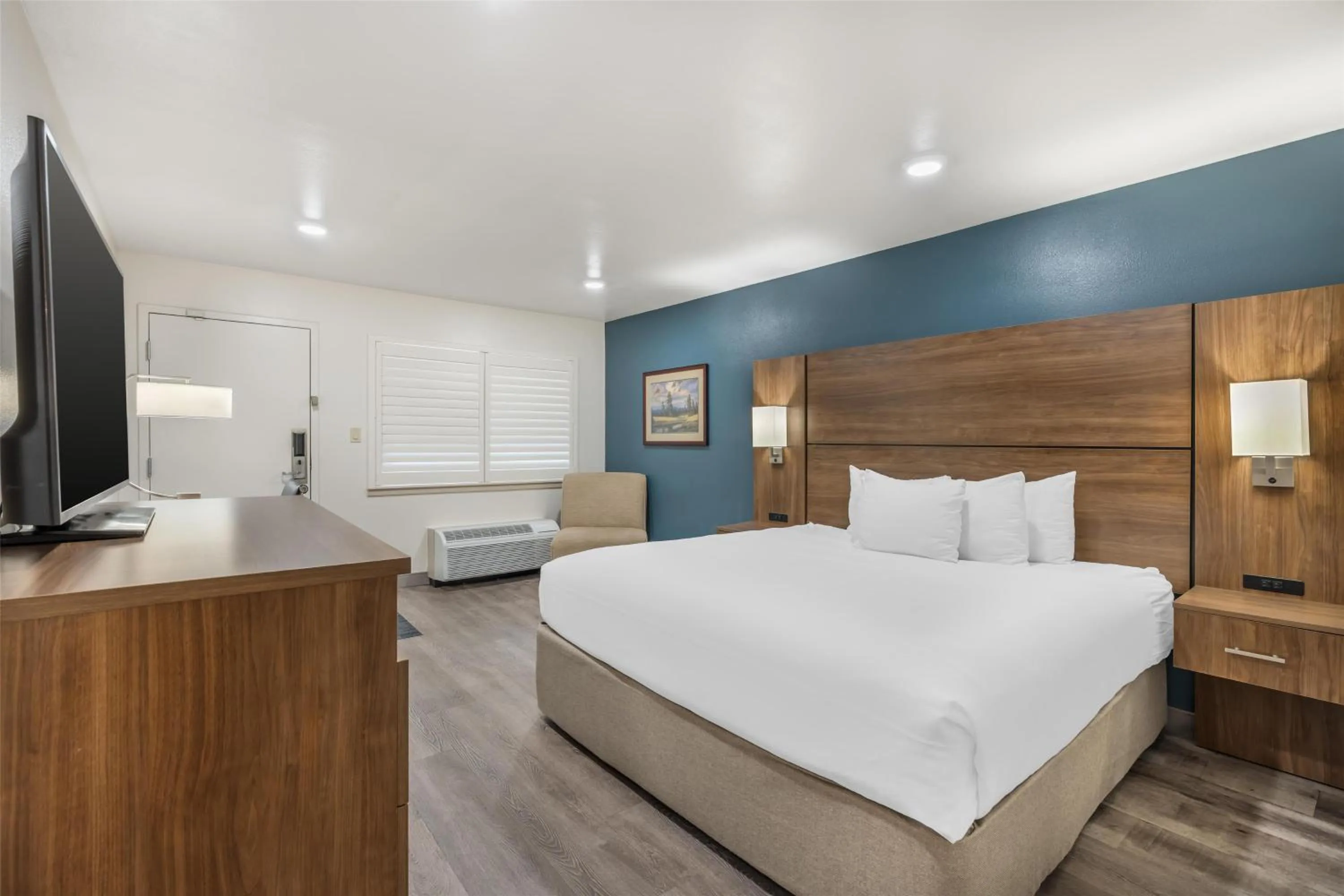 King Room - Non Smoking in Best Western Plus Clocktower Inn