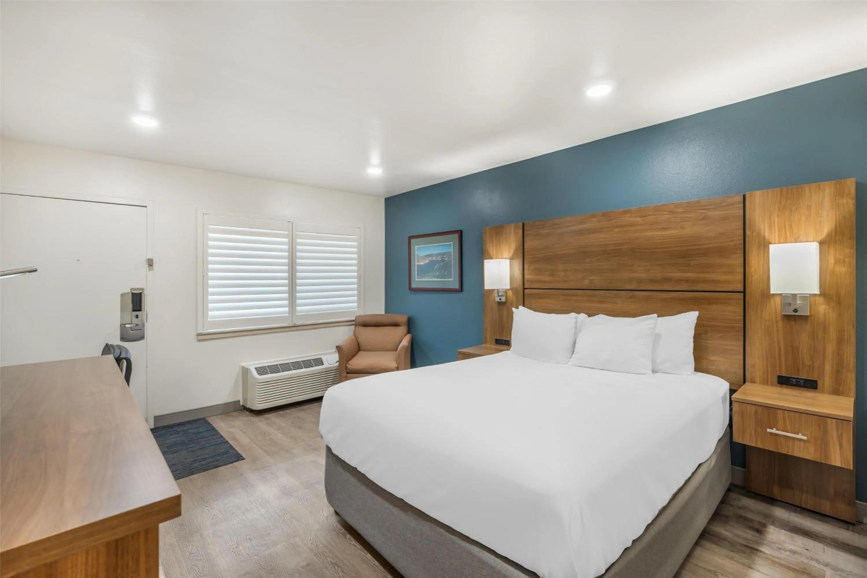 Queen Room - Non Smoking in Best Western Plus Clocktower Inn