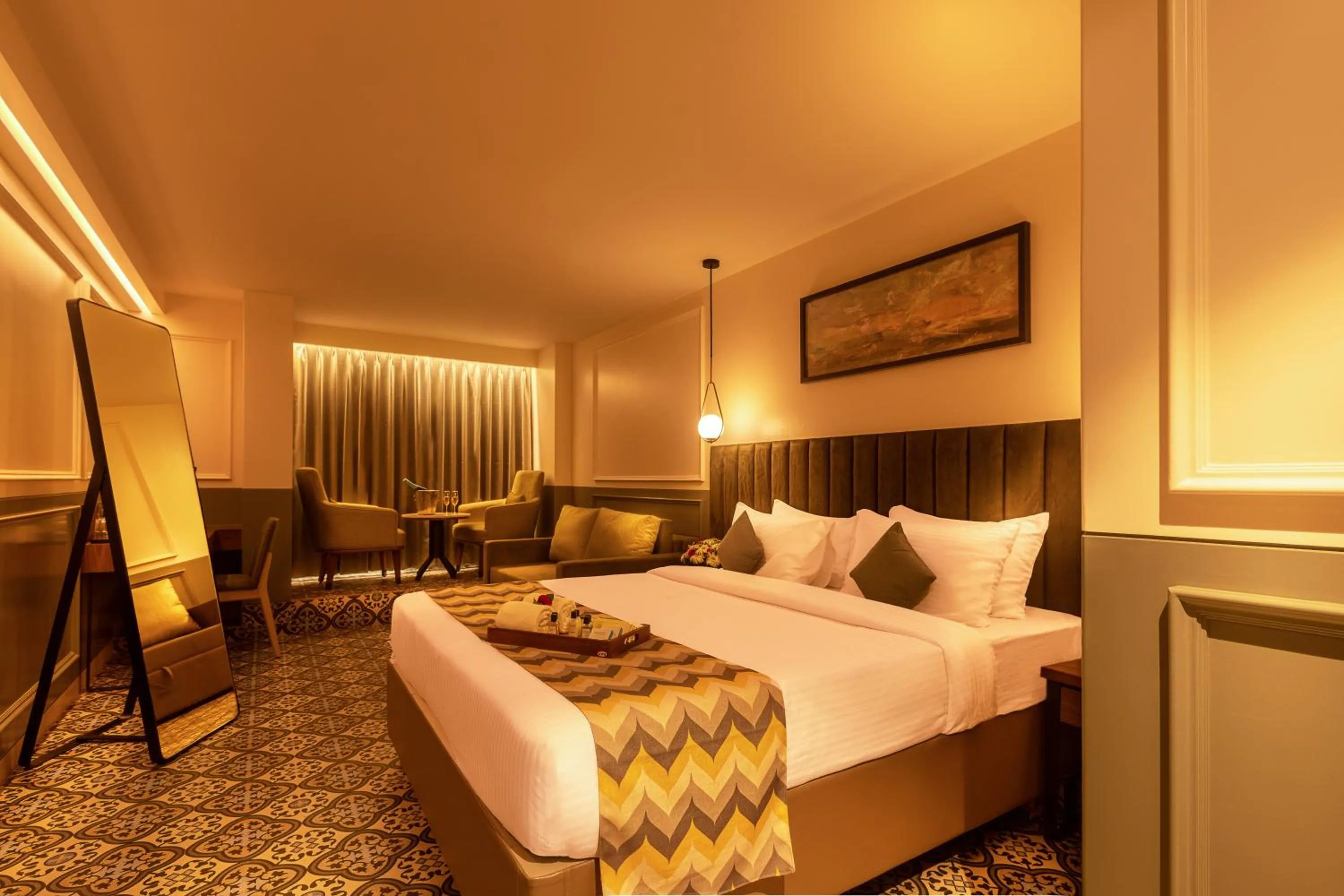 Suite - single occupancy in Sapphire Boutique Hotel