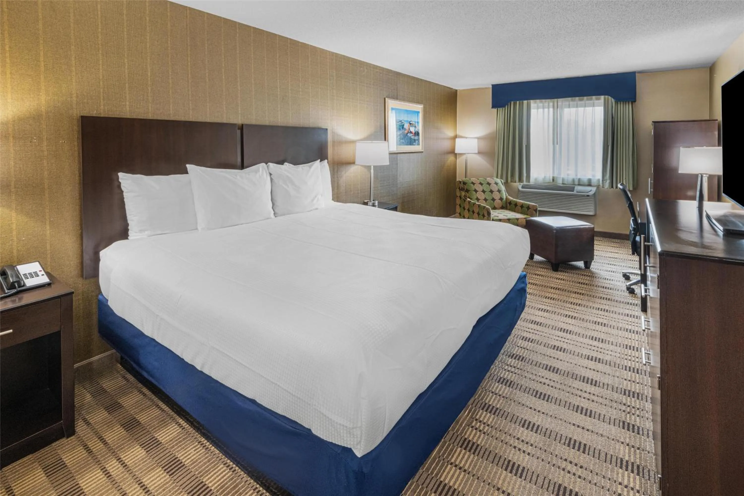 King Room - Non-Smoking in Best Western Providence Warwick Airport Inn