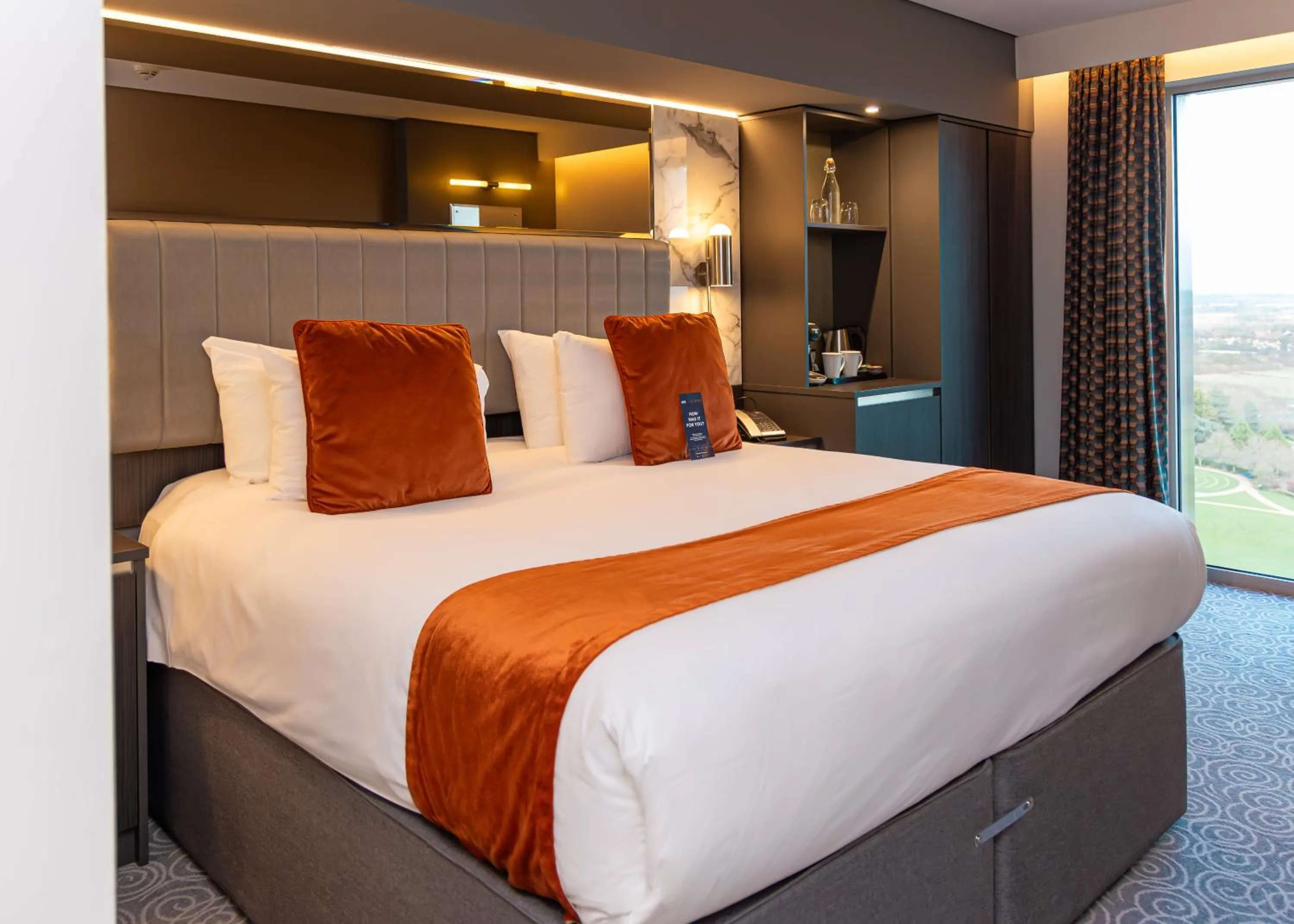 Deluxe King Room in Hotel La Tour