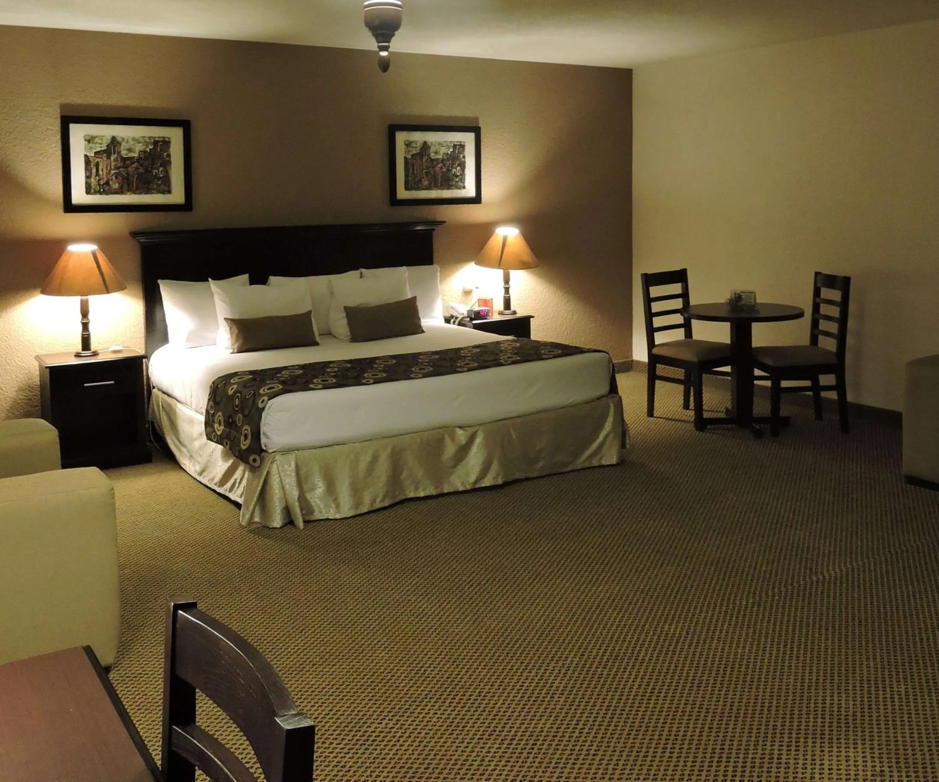 King Room in Best Western Posada Del Rio