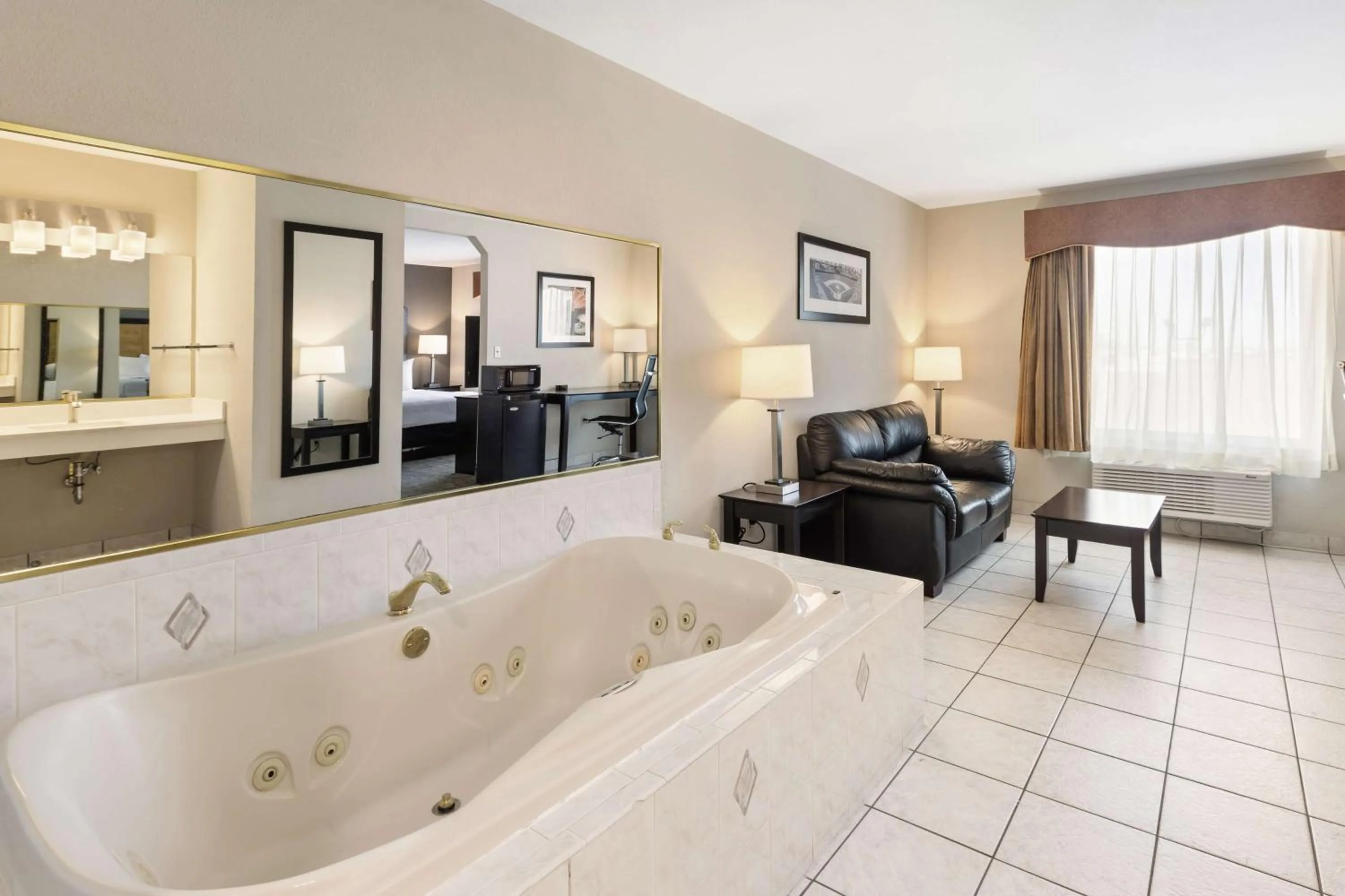 King Suite - Non-Smoking in Best Western Inn & Suites - Midway Airport