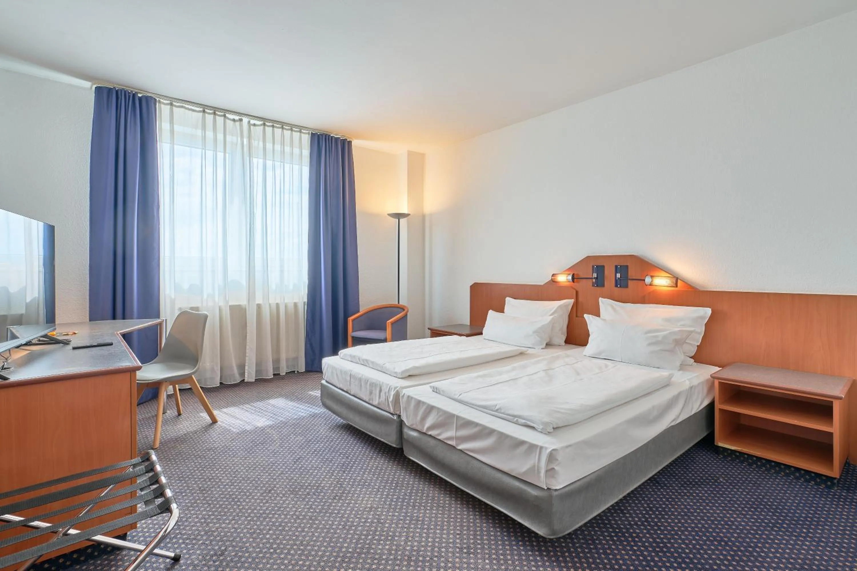 Deluxe Suite - single occupancy in eXo Square Heidelberg/Schwetzingen - by SuperFly Hotels