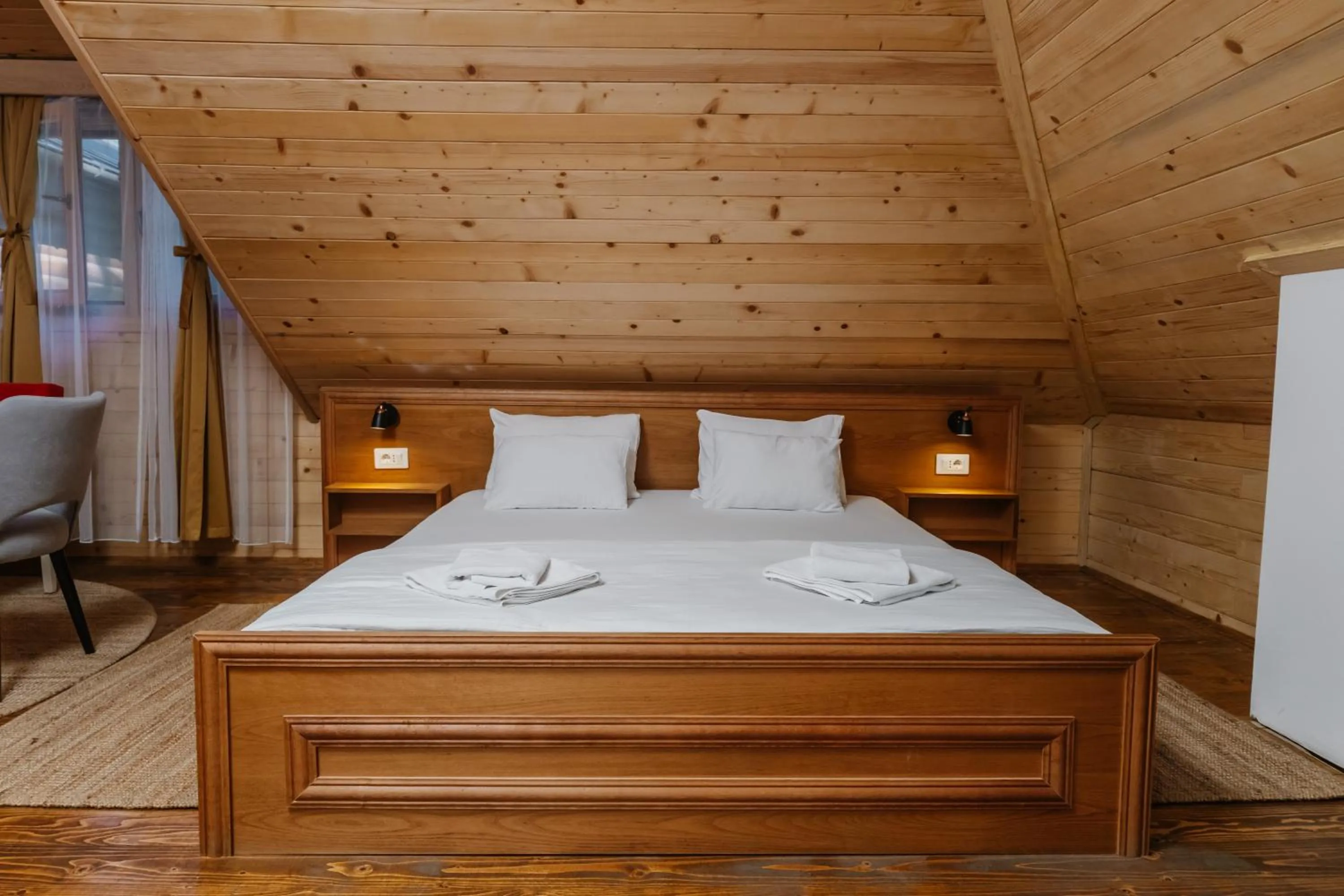 Two Bedroom Apartment with River View in Hotel Porto Tara