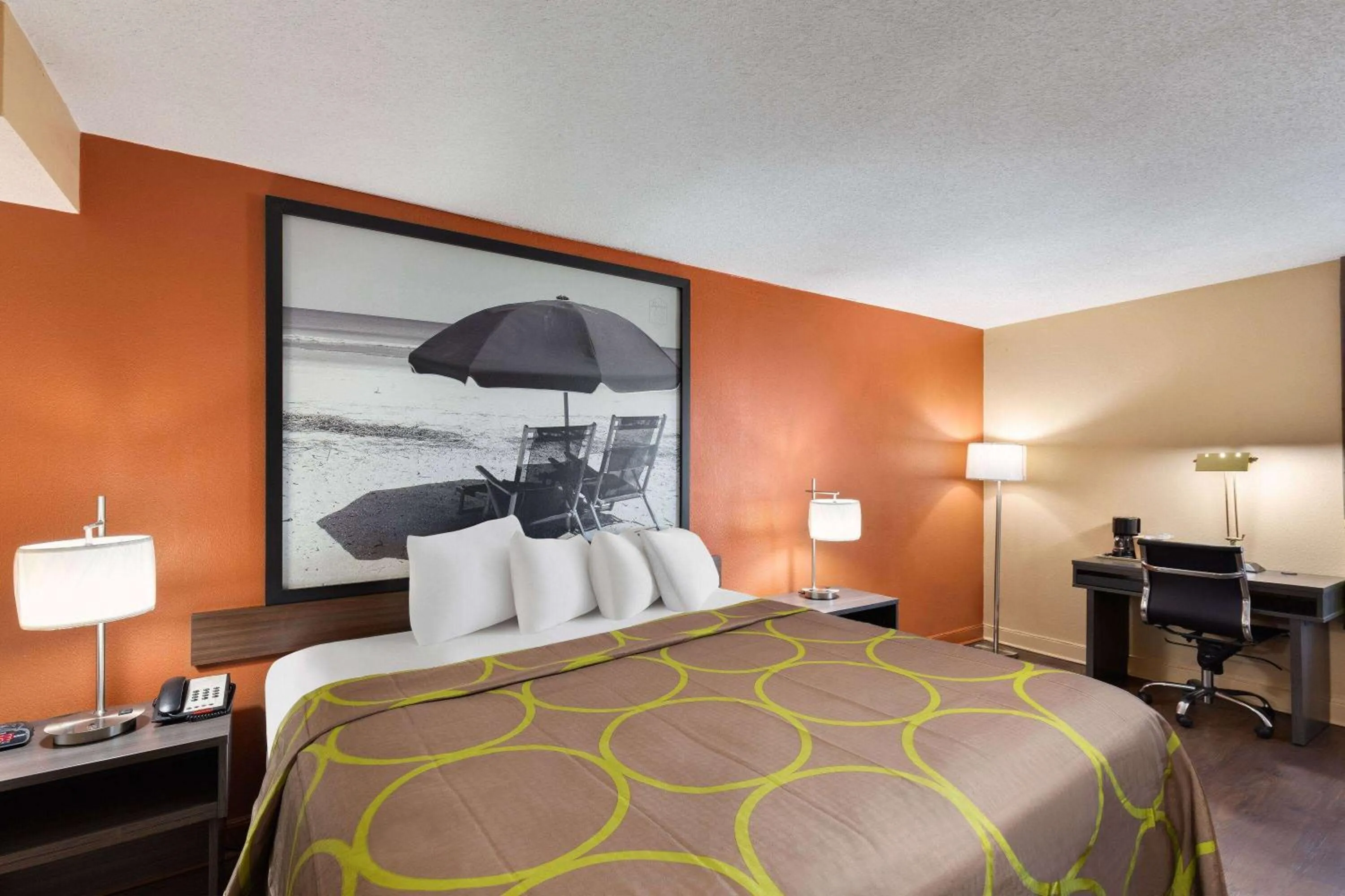 King Room - Non-Smoking in Super 8 by Wyndham Myrtle Beach/Market Common Area