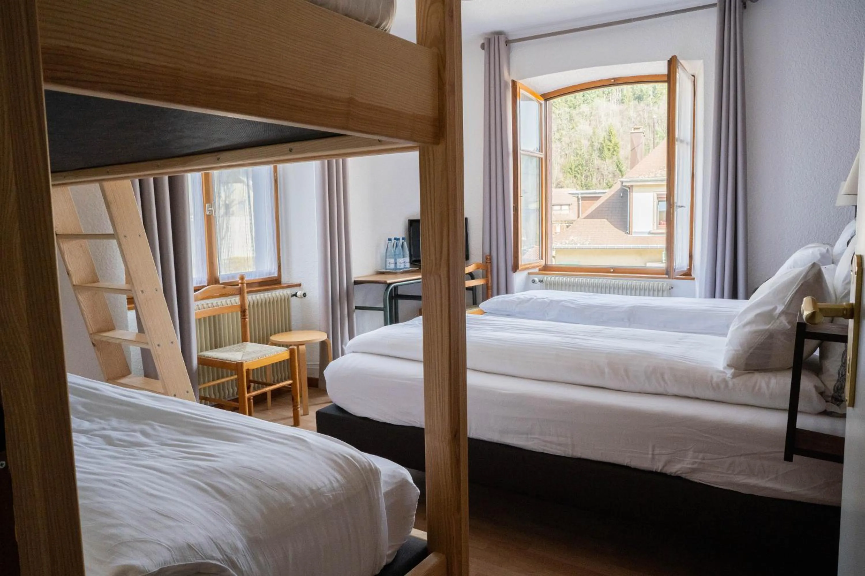 Quadruple Room in Hôtel Au Vieux Moulin