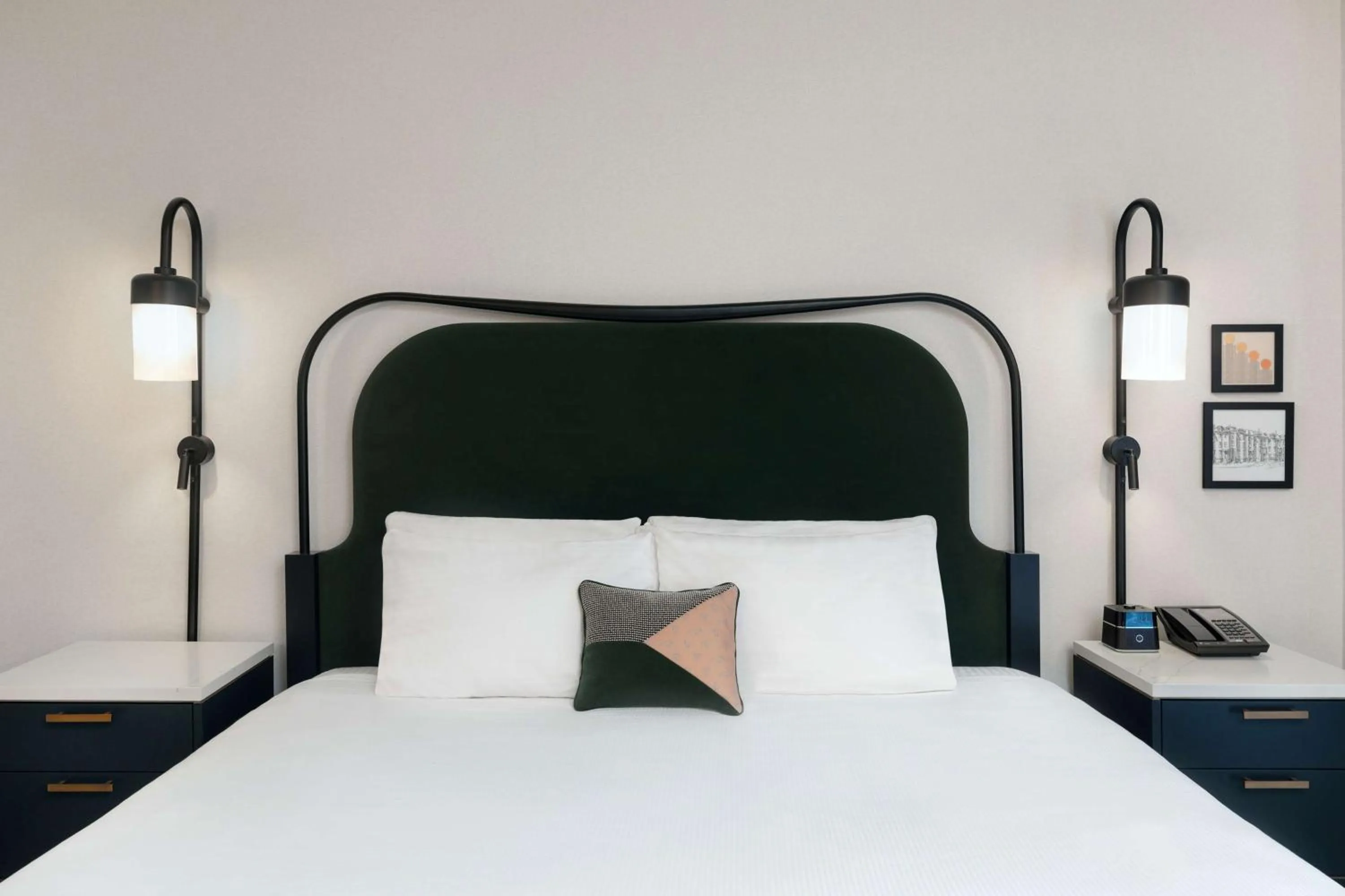 Premium King Room in Pennyweight Hotel Boston, Curio Collection by Hilton