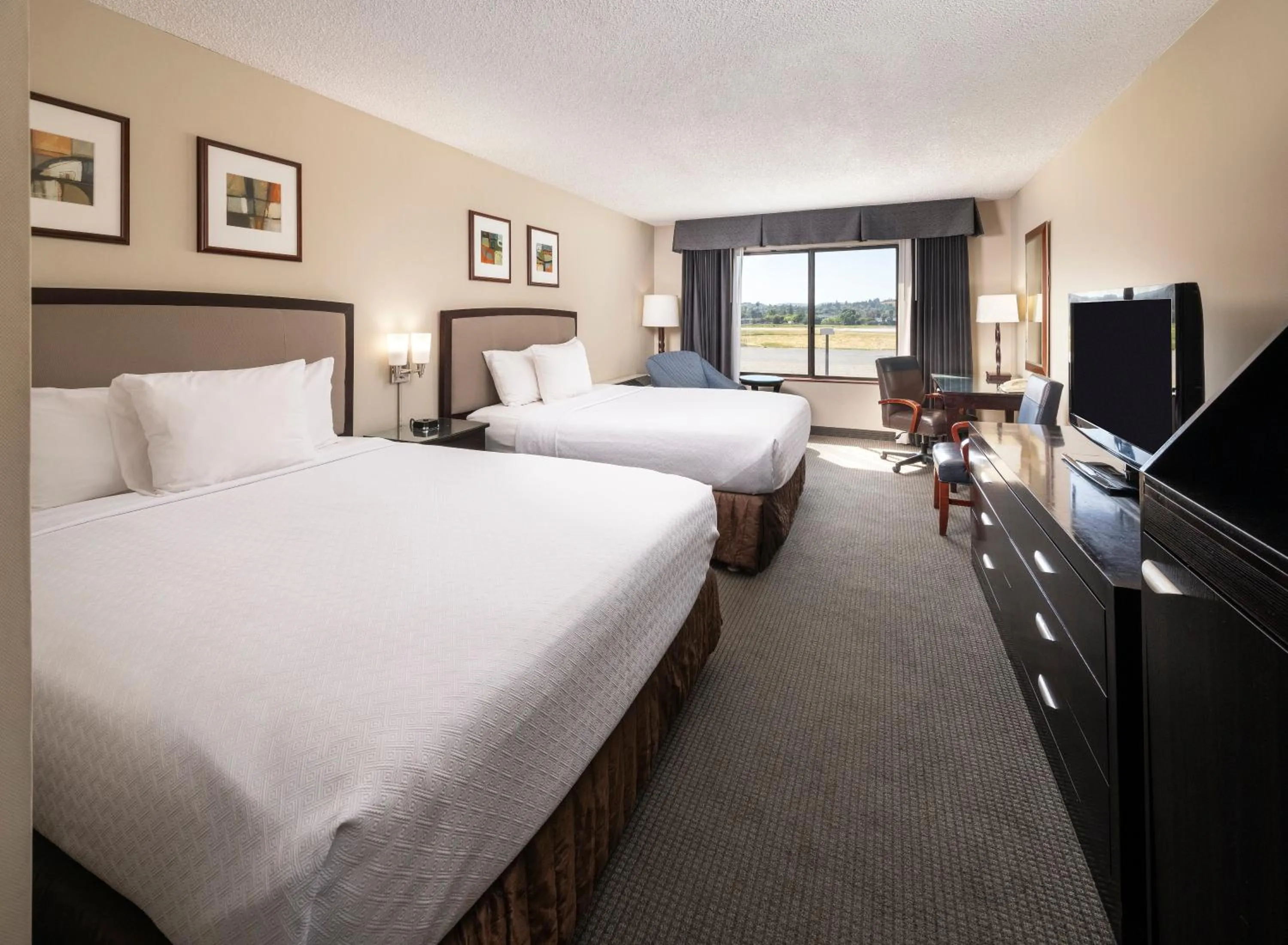 Executive Queen Room with Two Queen Beds - Non-Smoking in Concord Plaza Hotel