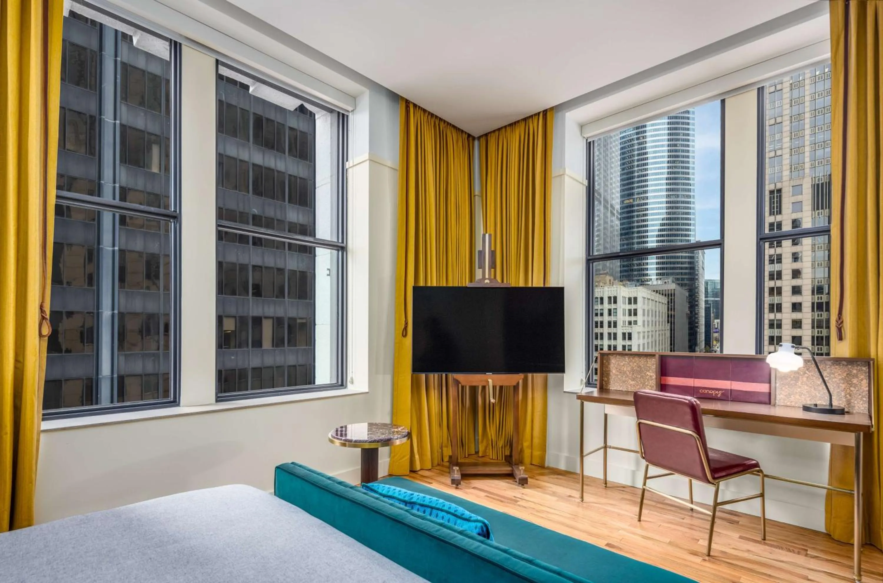 Deluxe King Room with View in Canopy By Hilton Chicago Central Loop