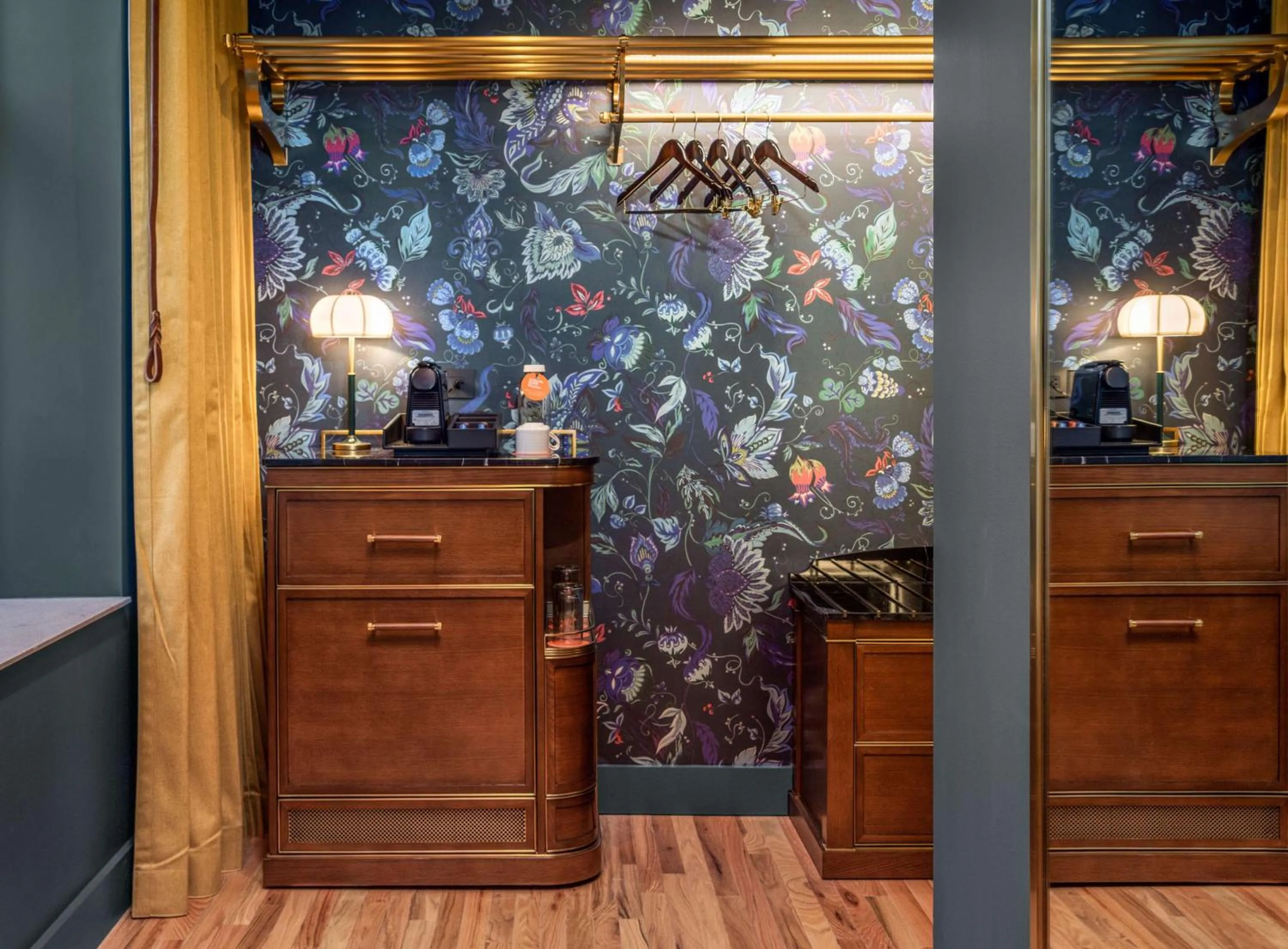 King Room with City View in Canopy By Hilton Chicago Central Loop