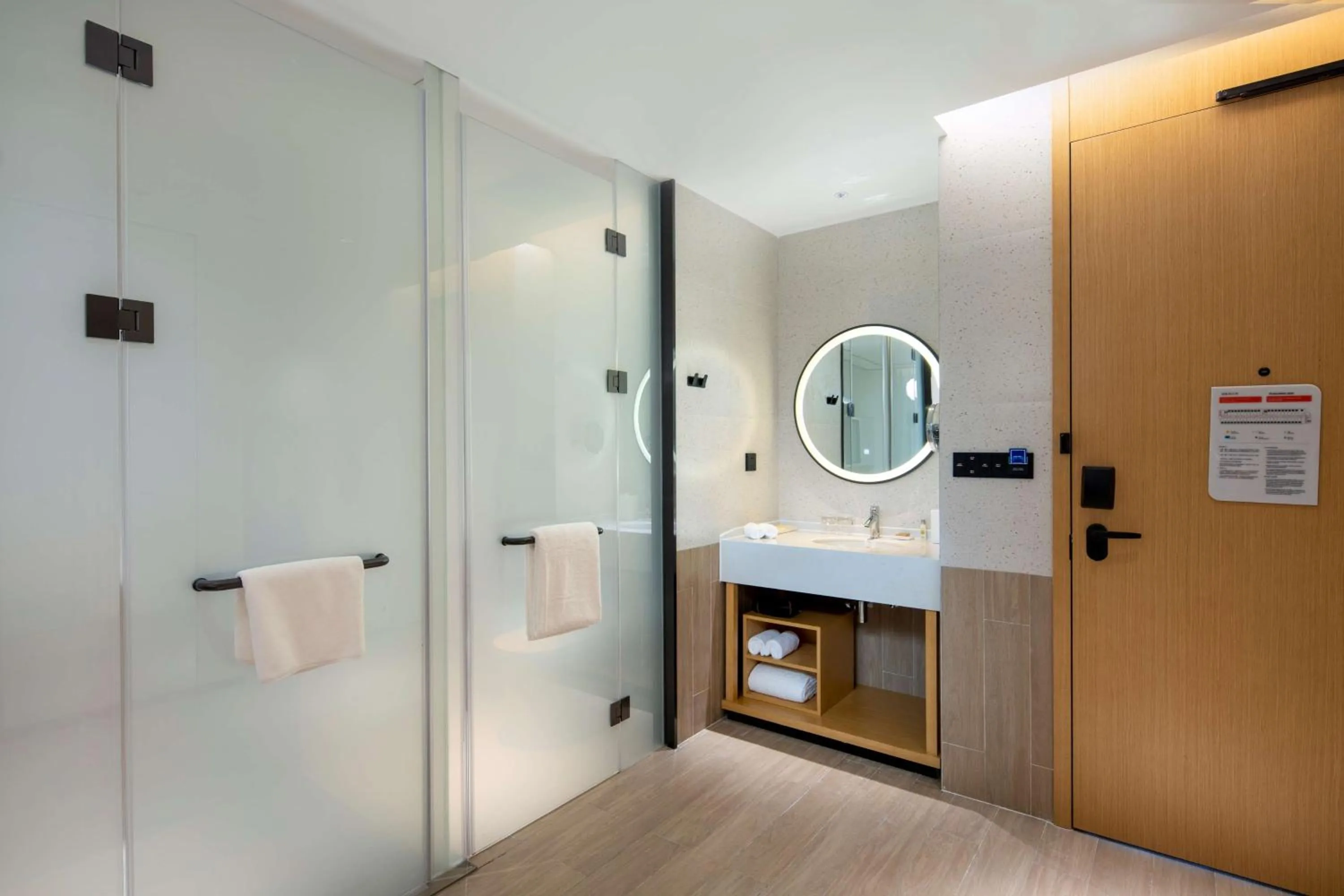 King Guest Room in Hilton Garden Inn Shenzhen Nanshan Avenue