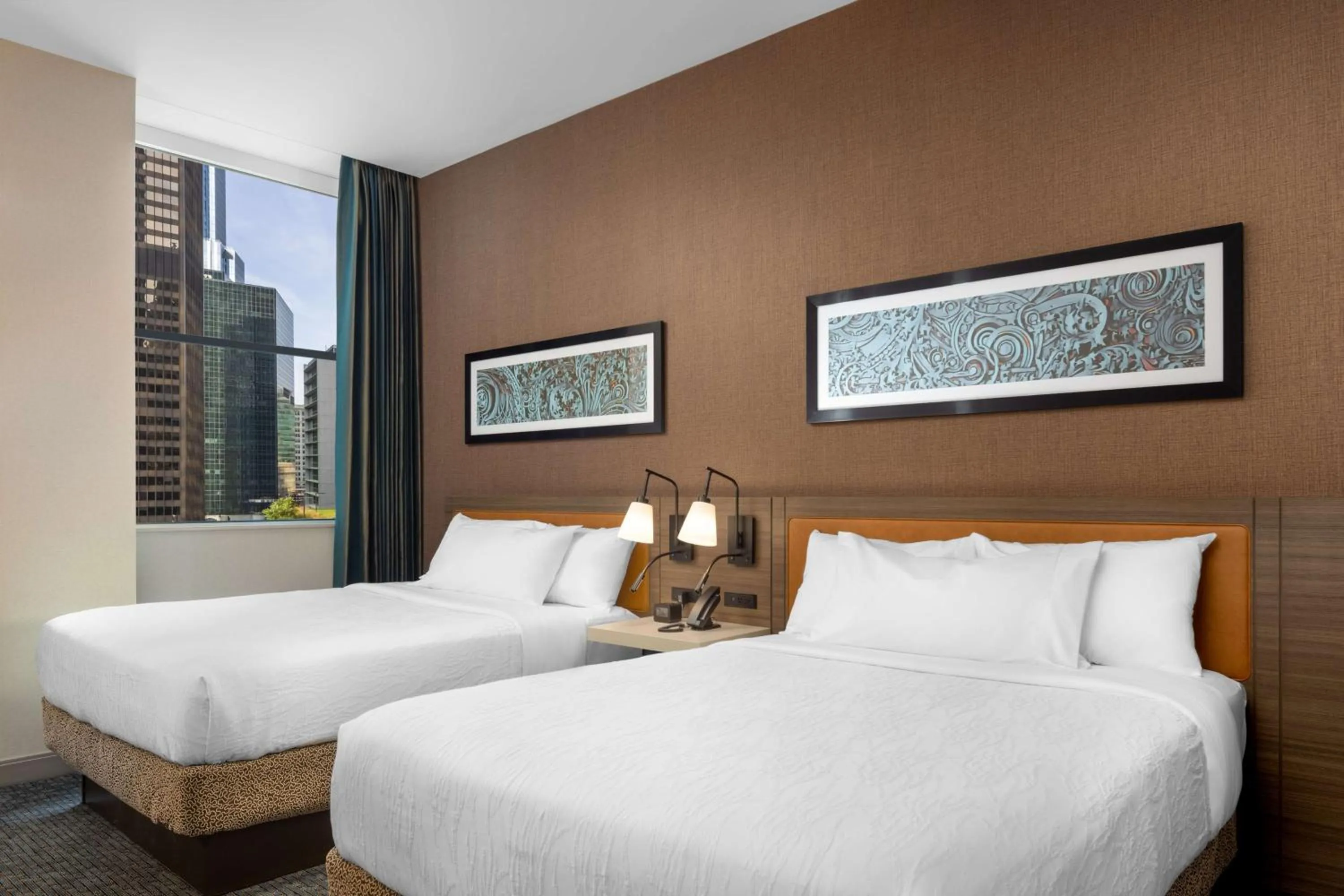 Queen Room with Two Queen Beds and Landmark View in Hilton Garden Inn- Chicago Central Loop