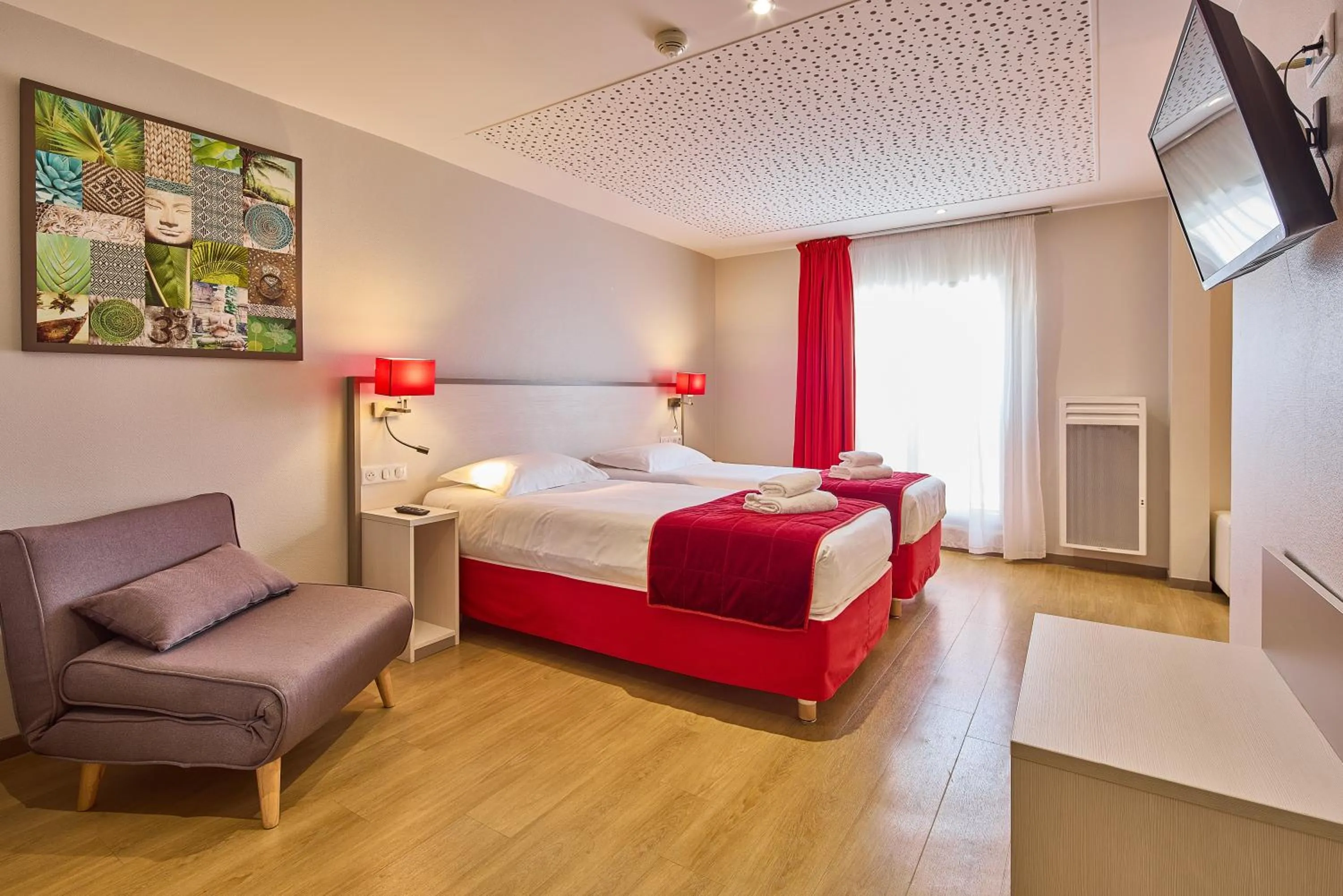 Comfort Twin room (PMR) in Hôtel Saint Laurent