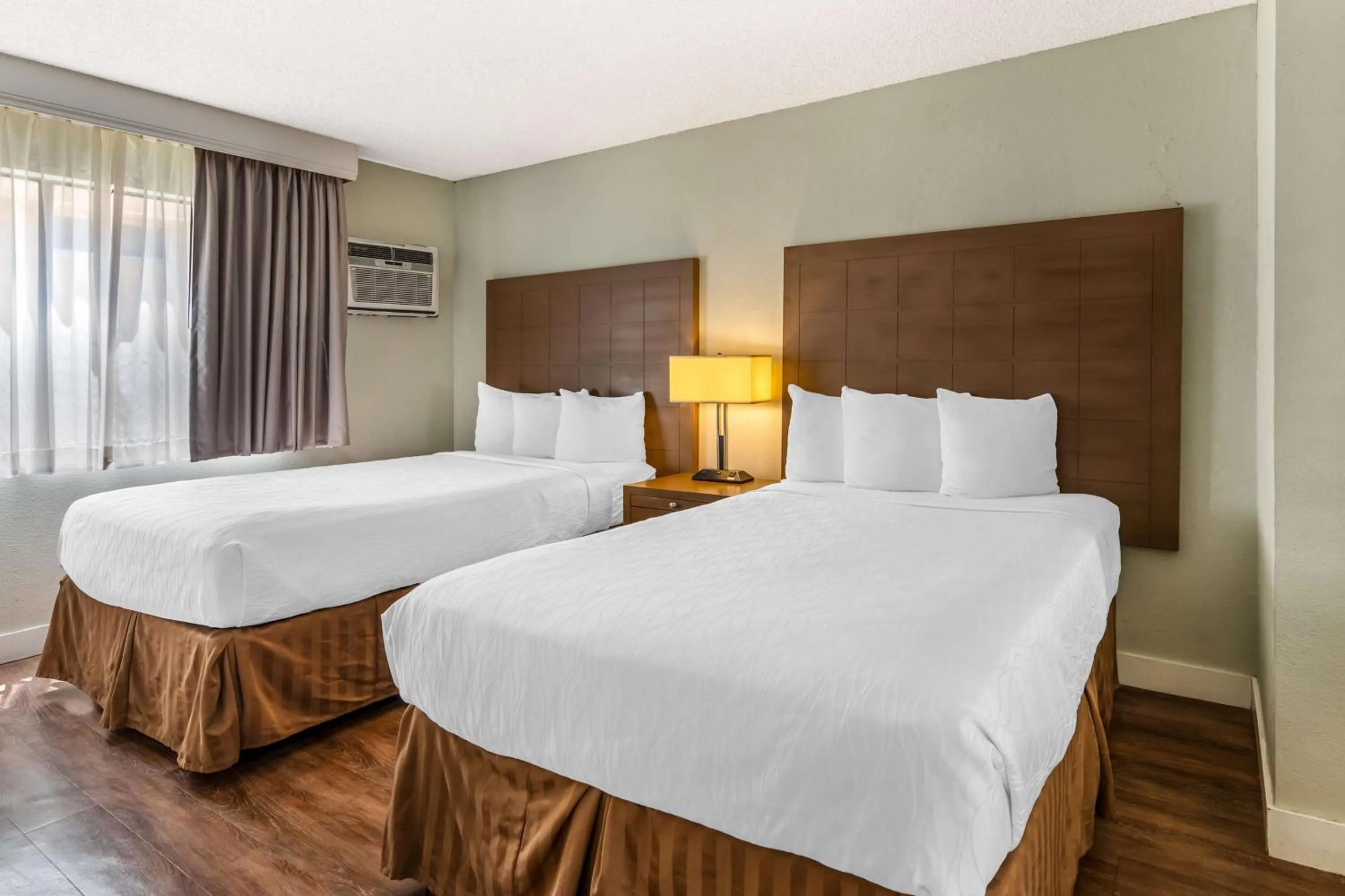 Double Room with Two Double Beds - Non-Smoking in Best Western Inn at Palm Springs