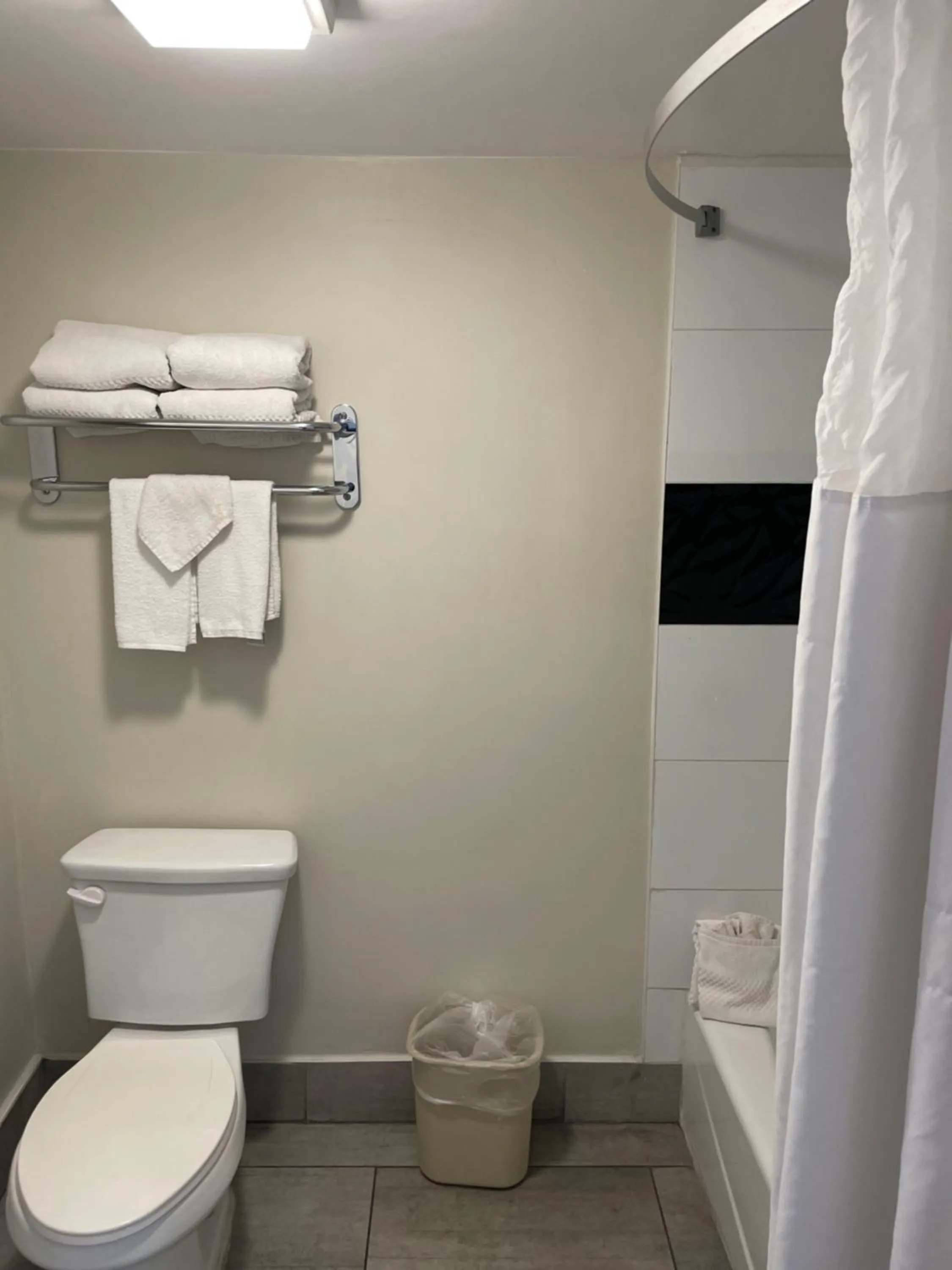 Queen Room with Sofa Bed - Non-Smoking in Quality Inn & Suites Goodyear - Phoenix West