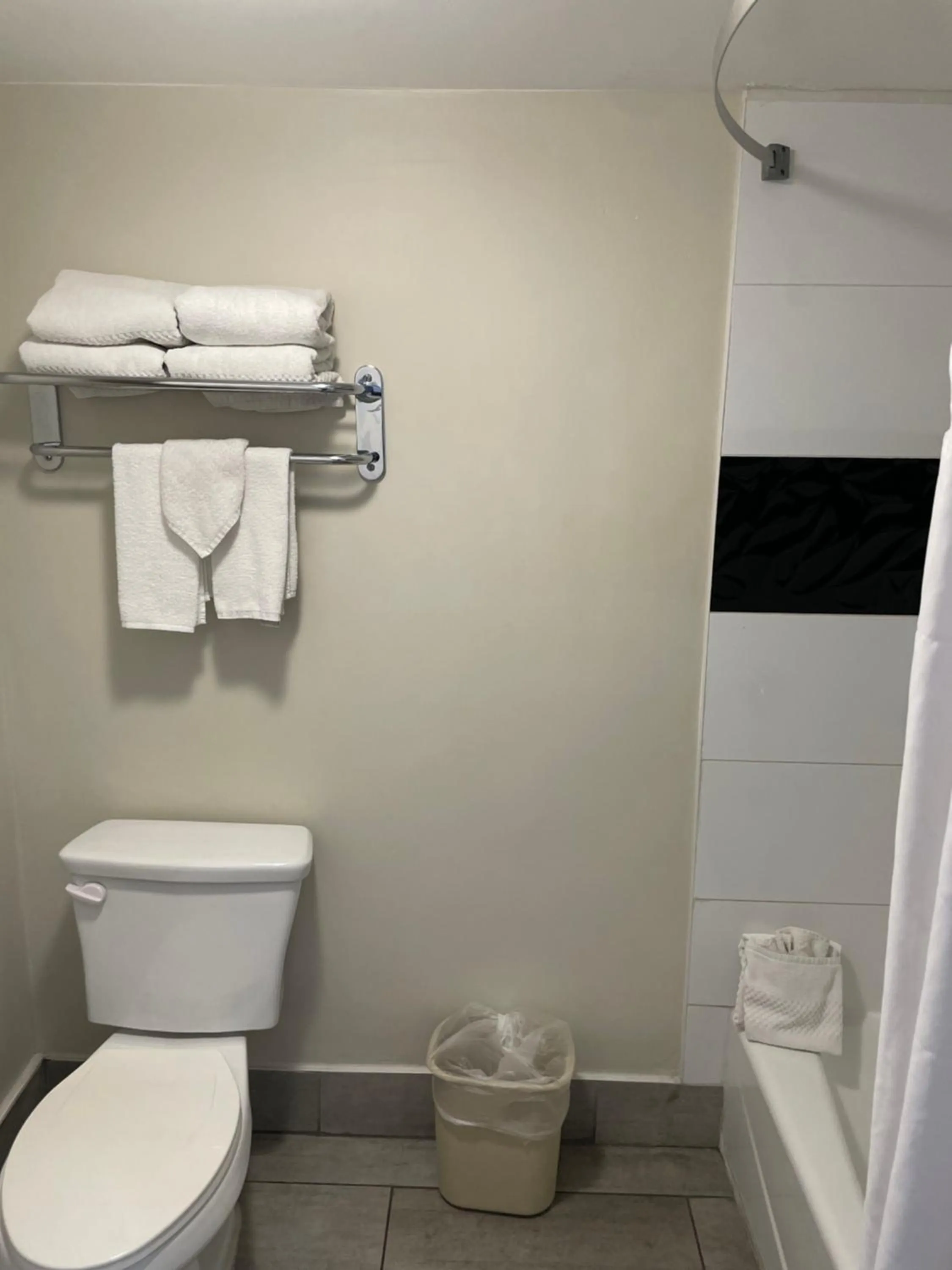 King Room with Sofa Bed - Non-Smoking in Quality Inn & Suites Goodyear - Phoenix West