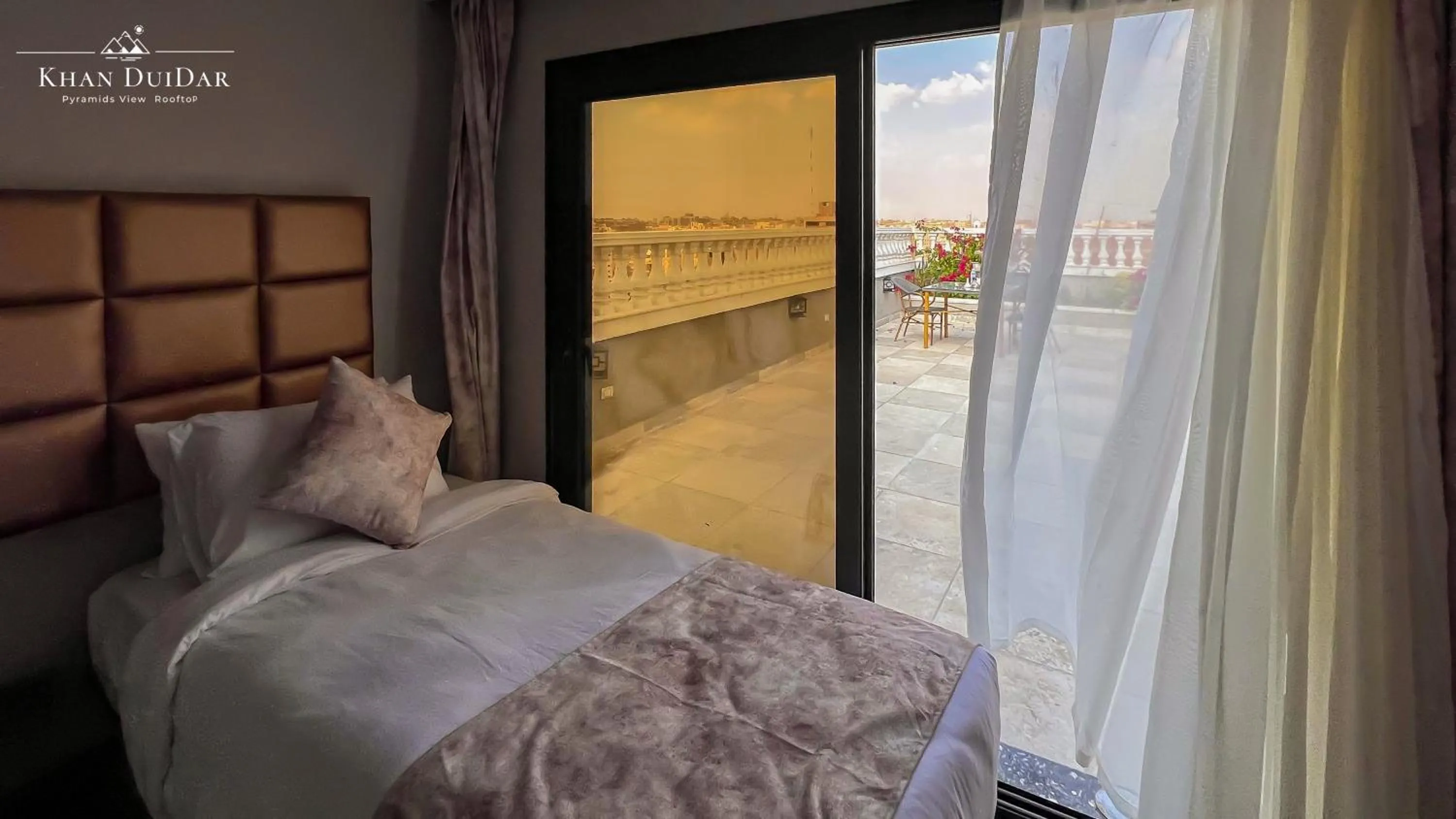 Superior Quadruple Room with Kitchen and City View in Khan Duidar Inn - Pyramids View Rooftop