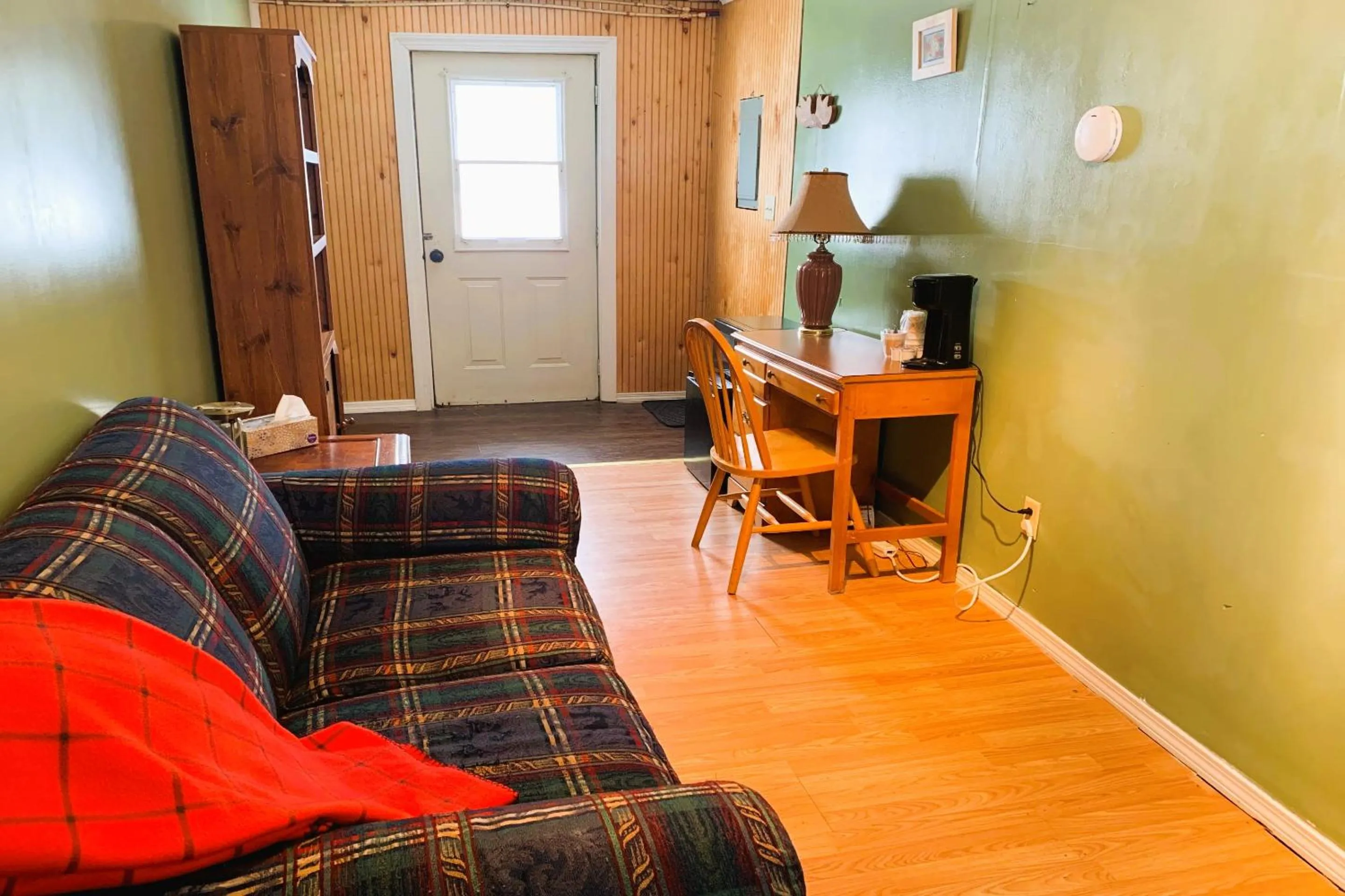 King Bed Riverfront Suite	 in Love Hotels St John River by OYO at Fort Kent ME