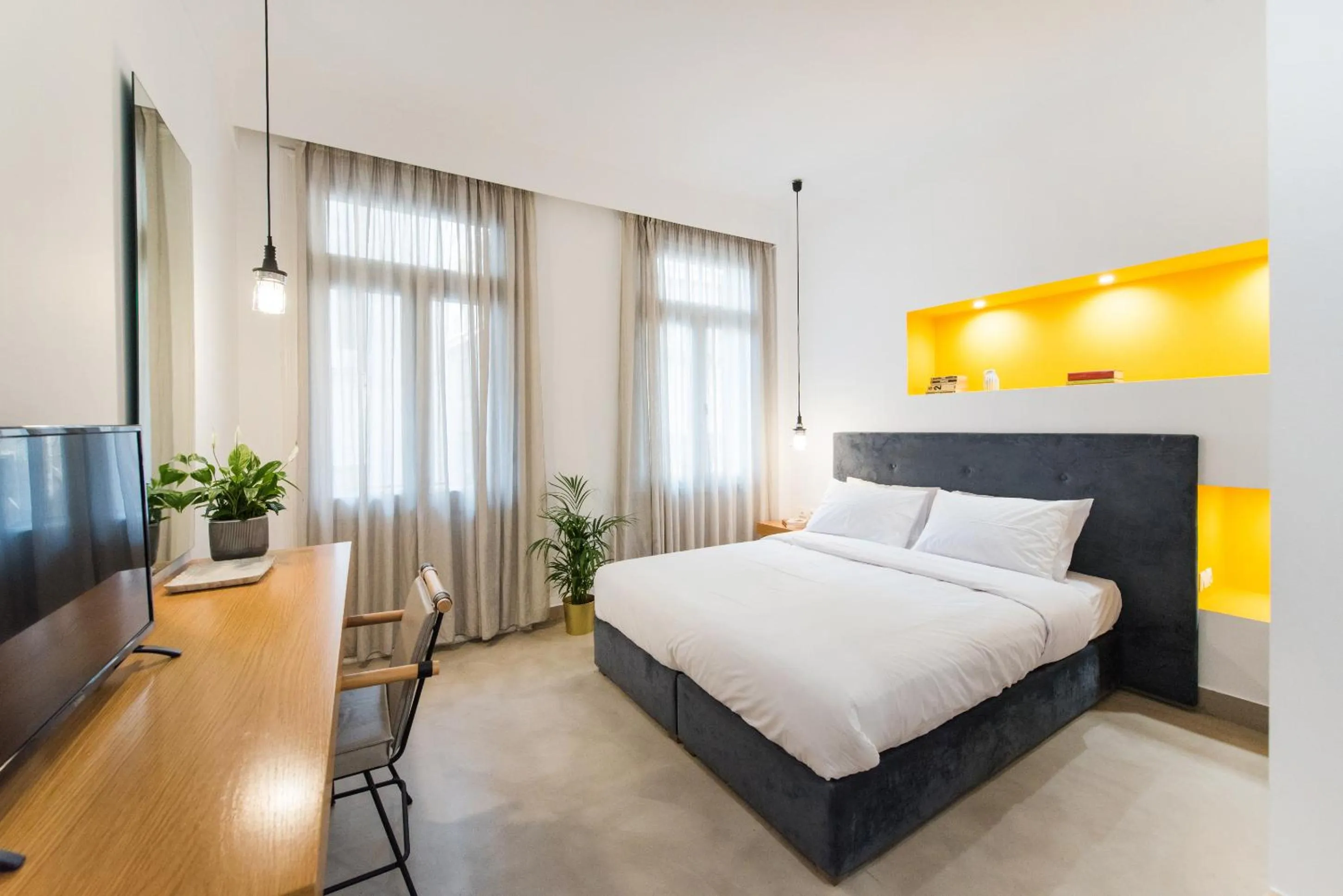 Standard Double or Twin Room with Balcony - single occupancy in MONK Monastiraki Suites