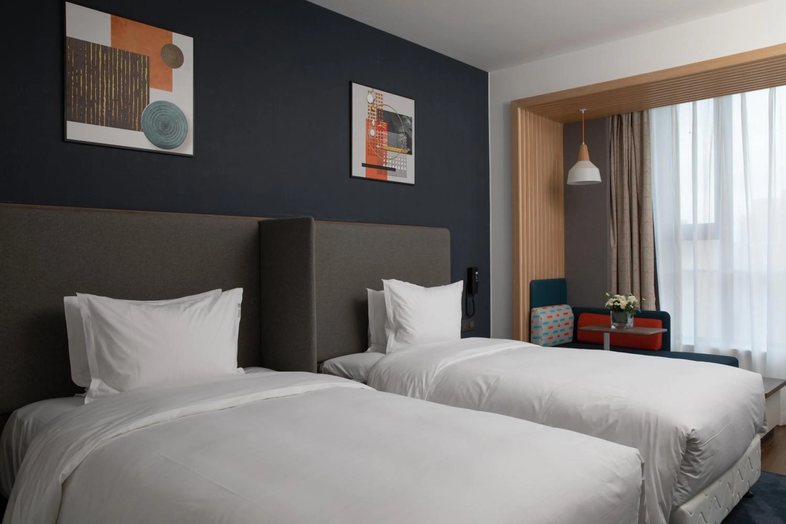 Standard Twin Room with City View in Holiday Inn Express Xi'an High Tech South by IHG