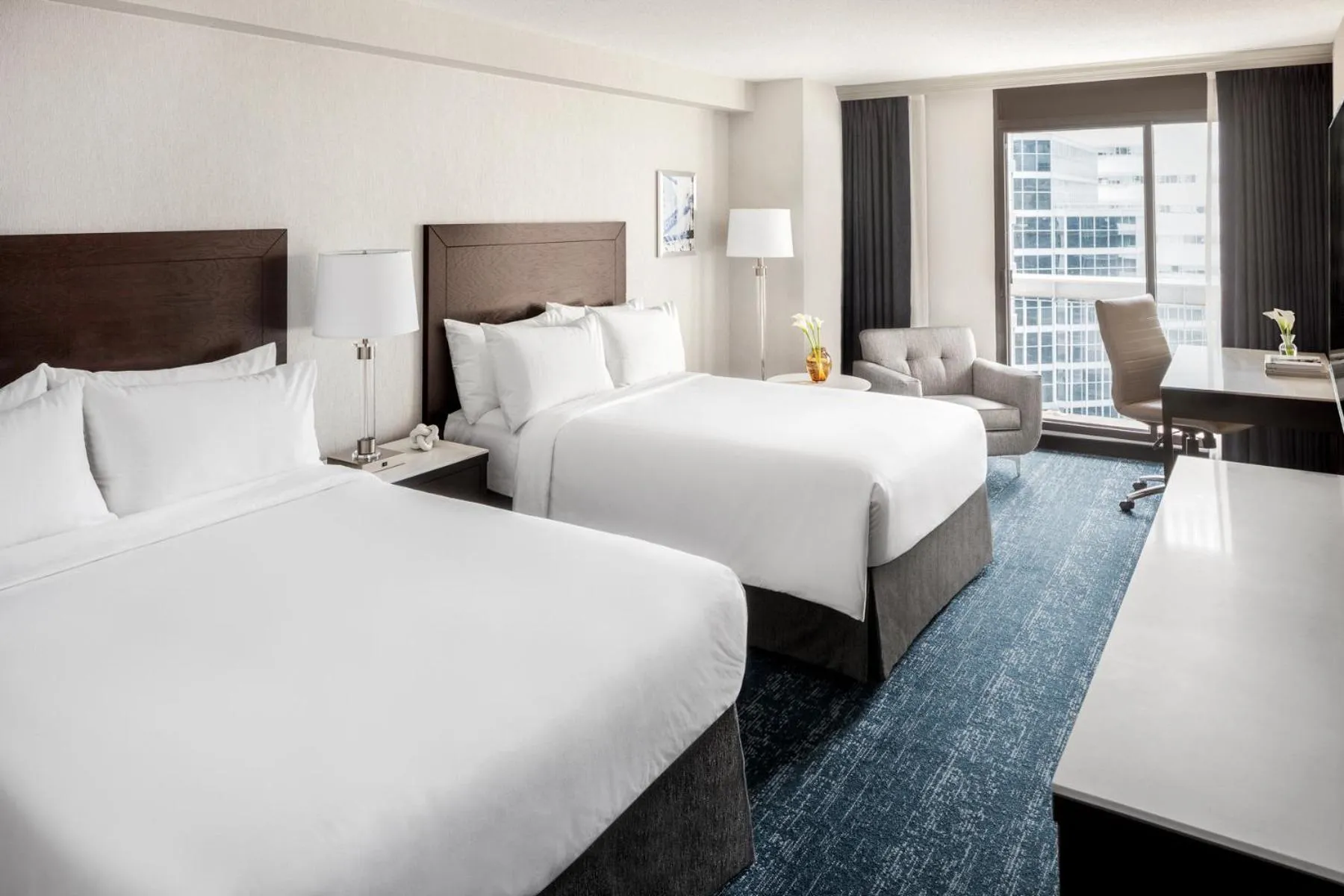 Executive Double Room with Two Double Beds in Chelsea Hotel Toronto