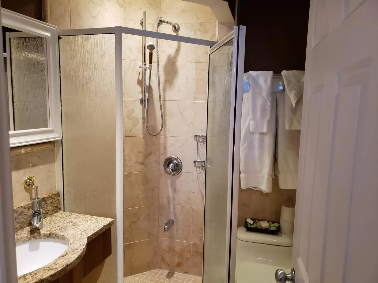 Studio in Parc Suites Hotel