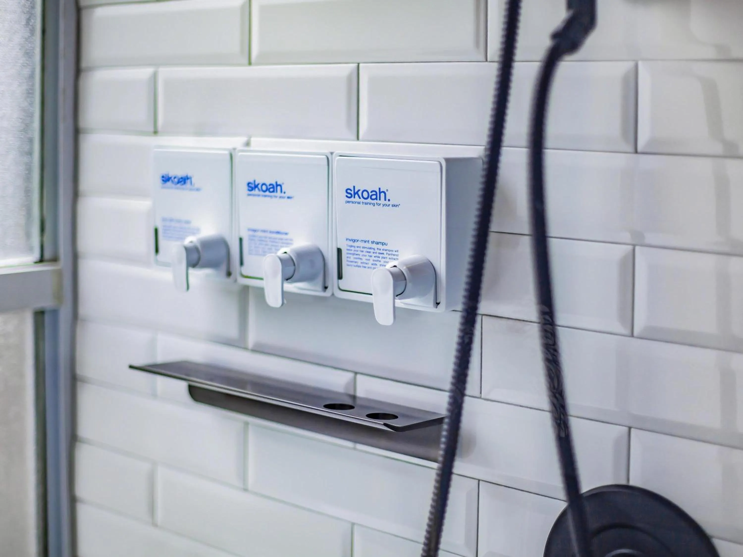 Classic Queen Room in Hotel Belmont Vancouver - MGallery Collection