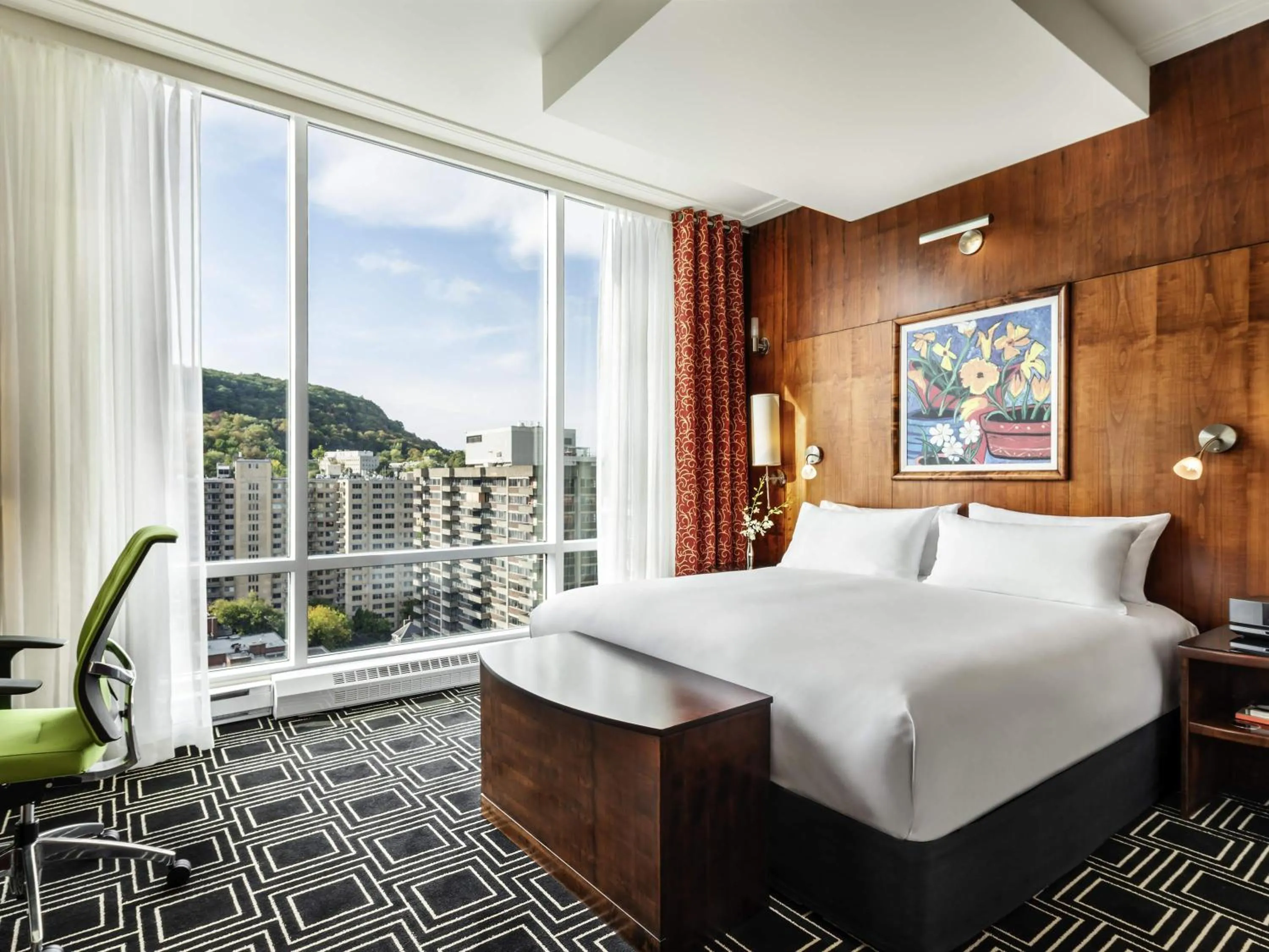 Presidential Suite with Mount Royal View in Sofitel Montreal Golden Mile