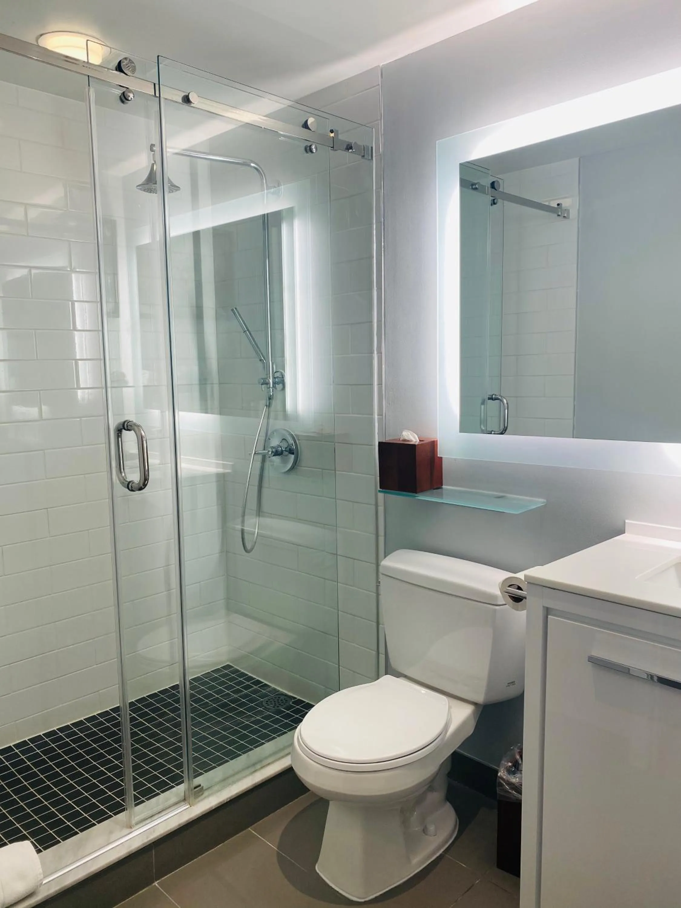 Studio in Executive Hotel Cosmopolitan Toronto