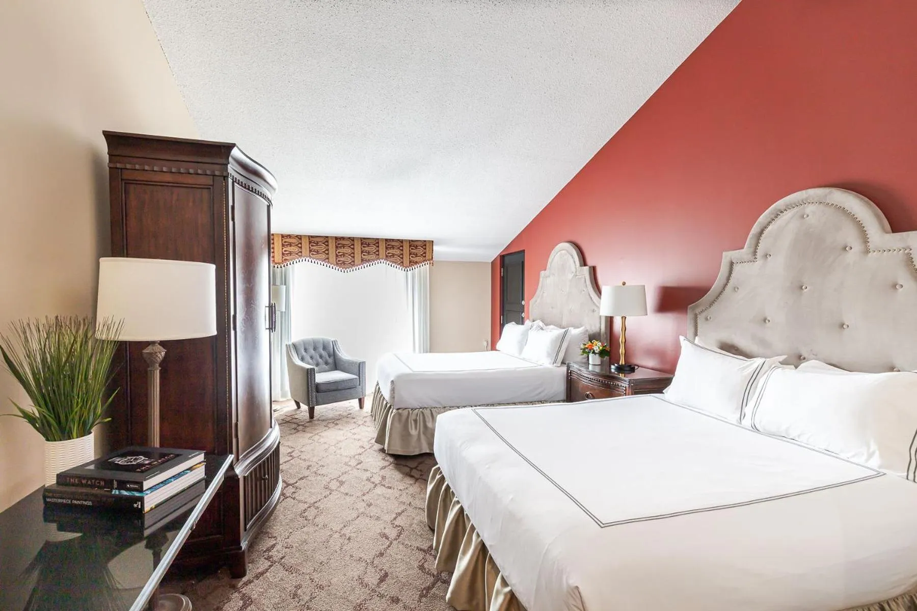 Superior Queen Room with Two Queen Beds in Old Stone Inn Boutique Hotel