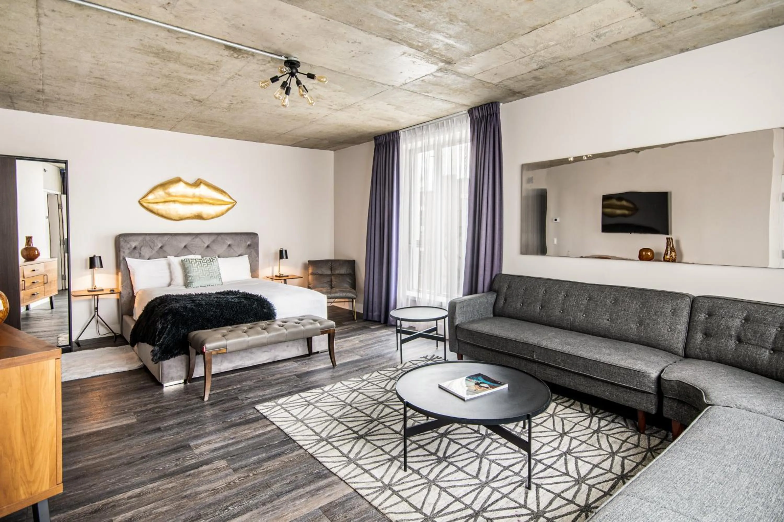 Executive Suite in HOTEL10