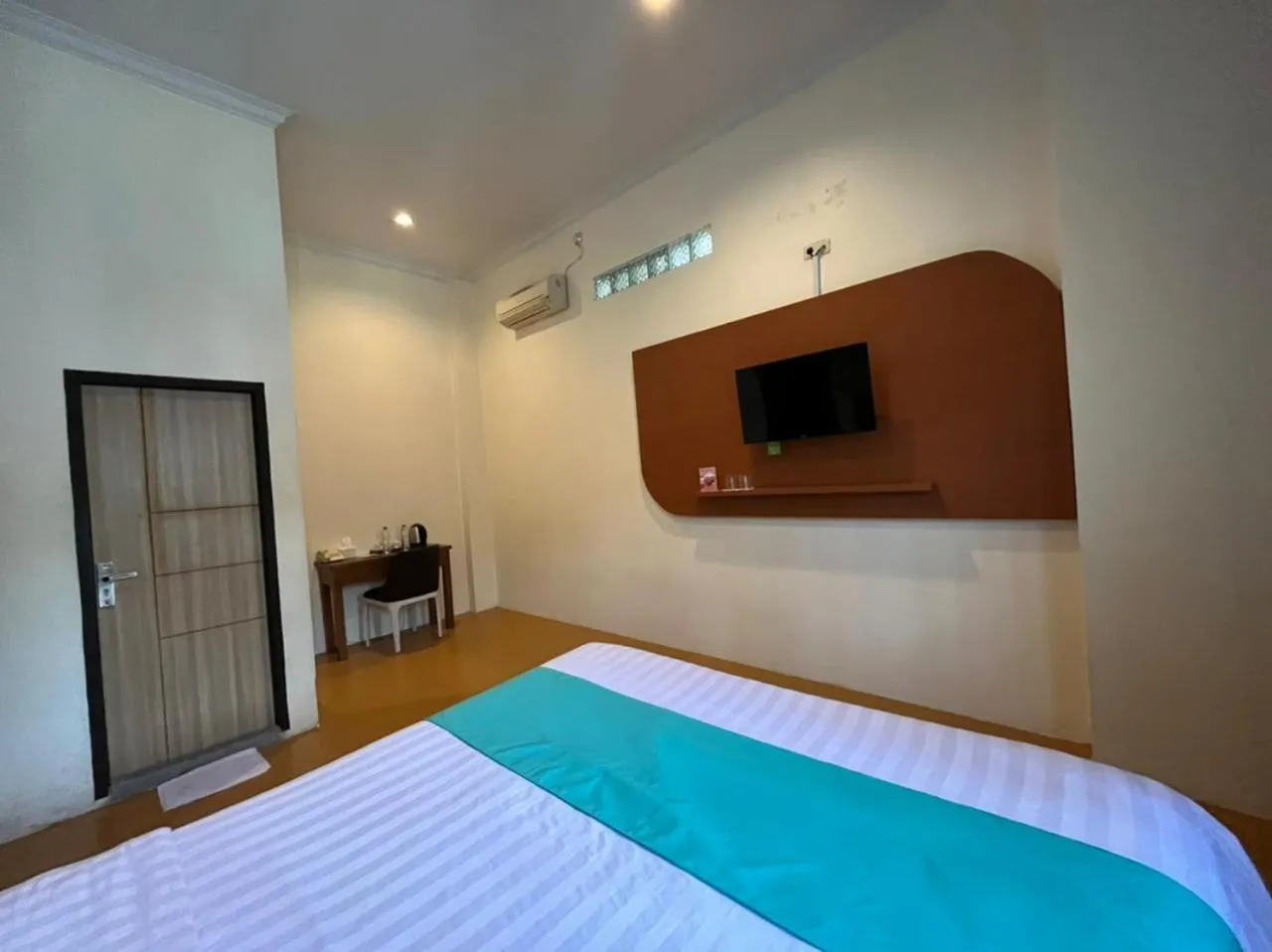 Deluxe Queen Room in Front One Green Boutique Hotel Abepura