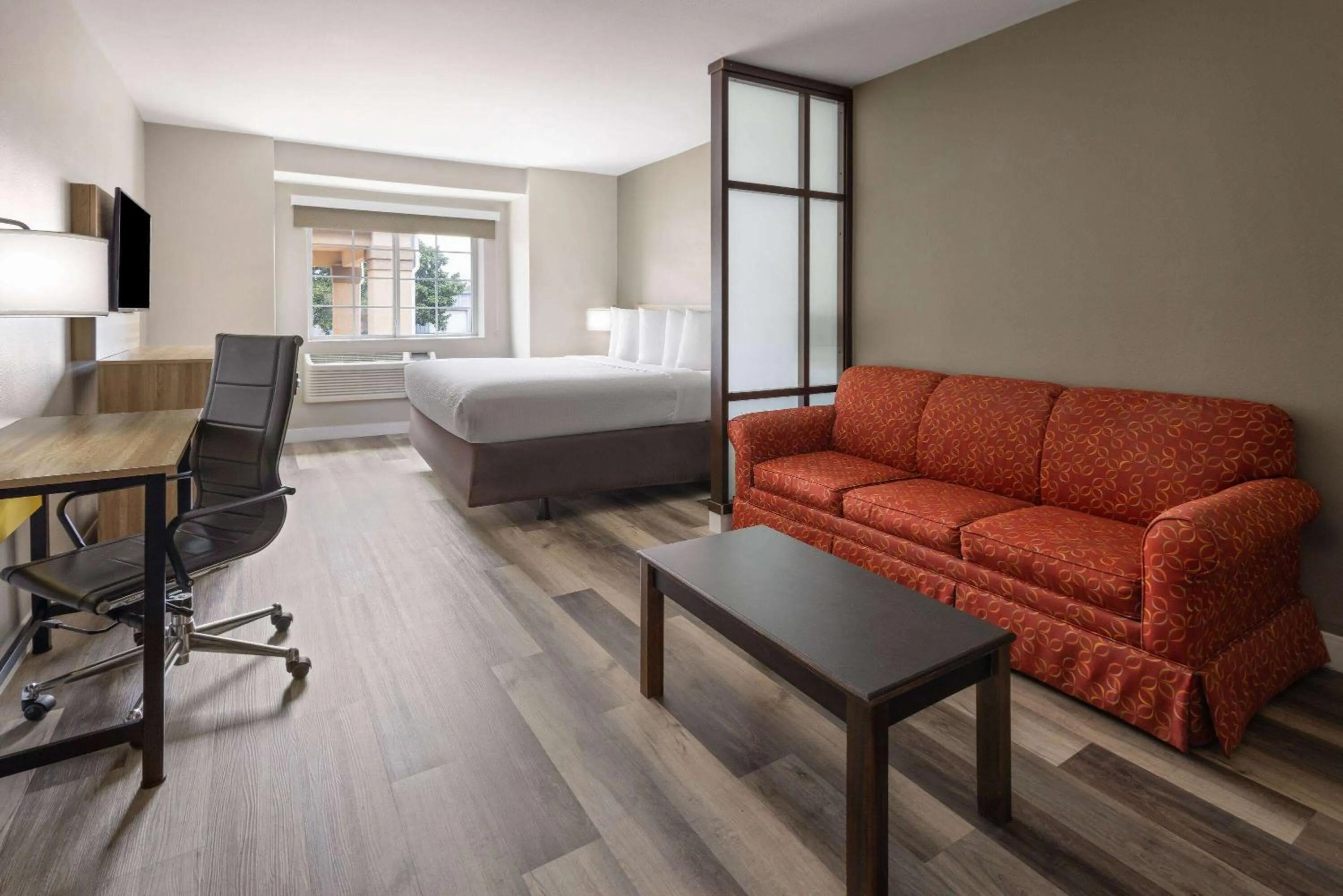 King Room with One King Bed and One Sofa Bed - Non-Smoking in Days Inn by Wyndham Jackson Downtown