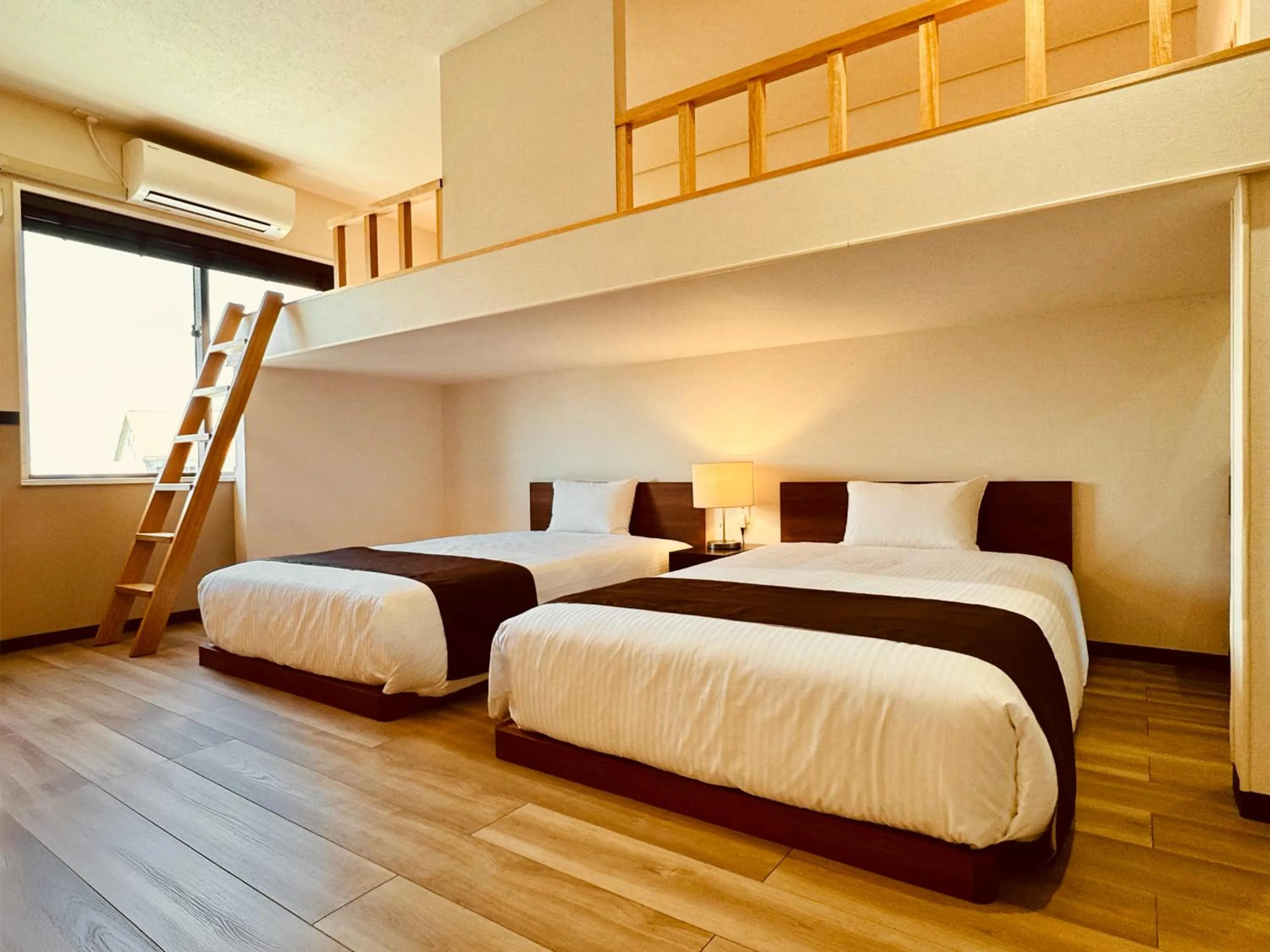 Premium Twin Room, Non Smoking (B-LOFT) - single occupancy in Phoenix Park Hotel