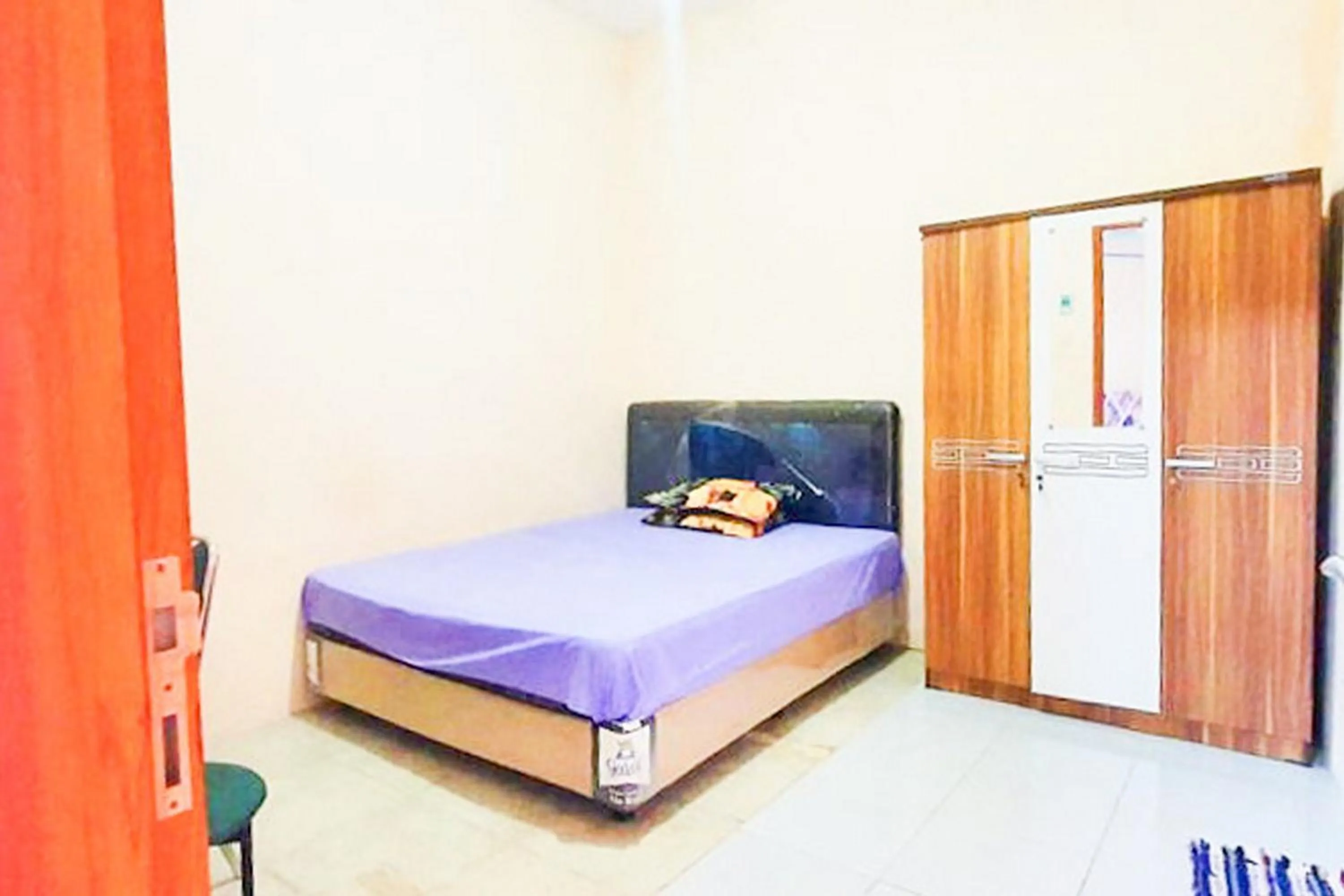 Standard Double Room in Green Kanca Syariah Guest House Mitra RedDoorz