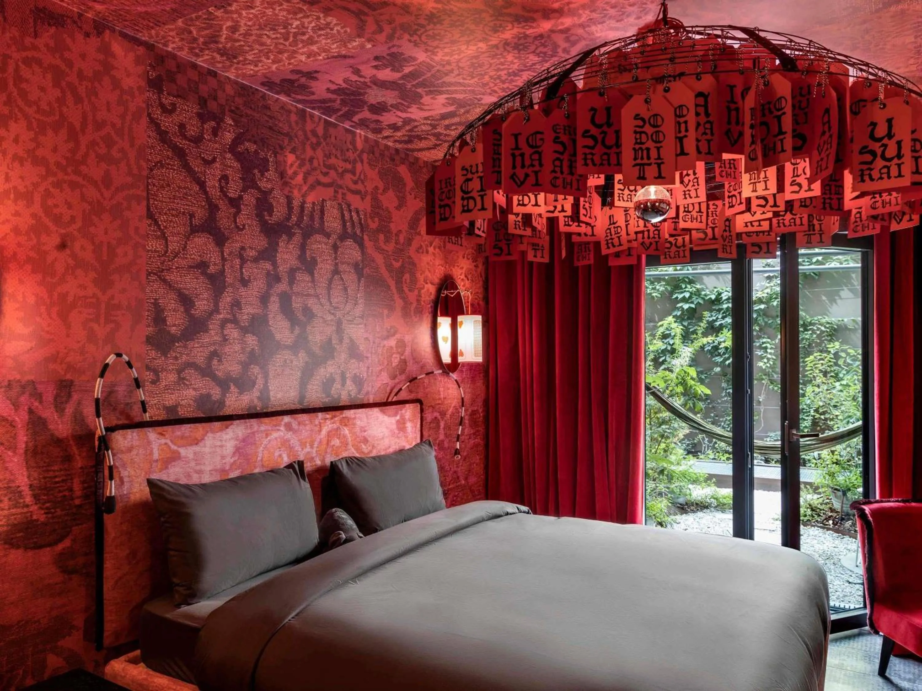 Large Rosso with Private Garden  in 25hours Hotel Florence Piazza San Paolino