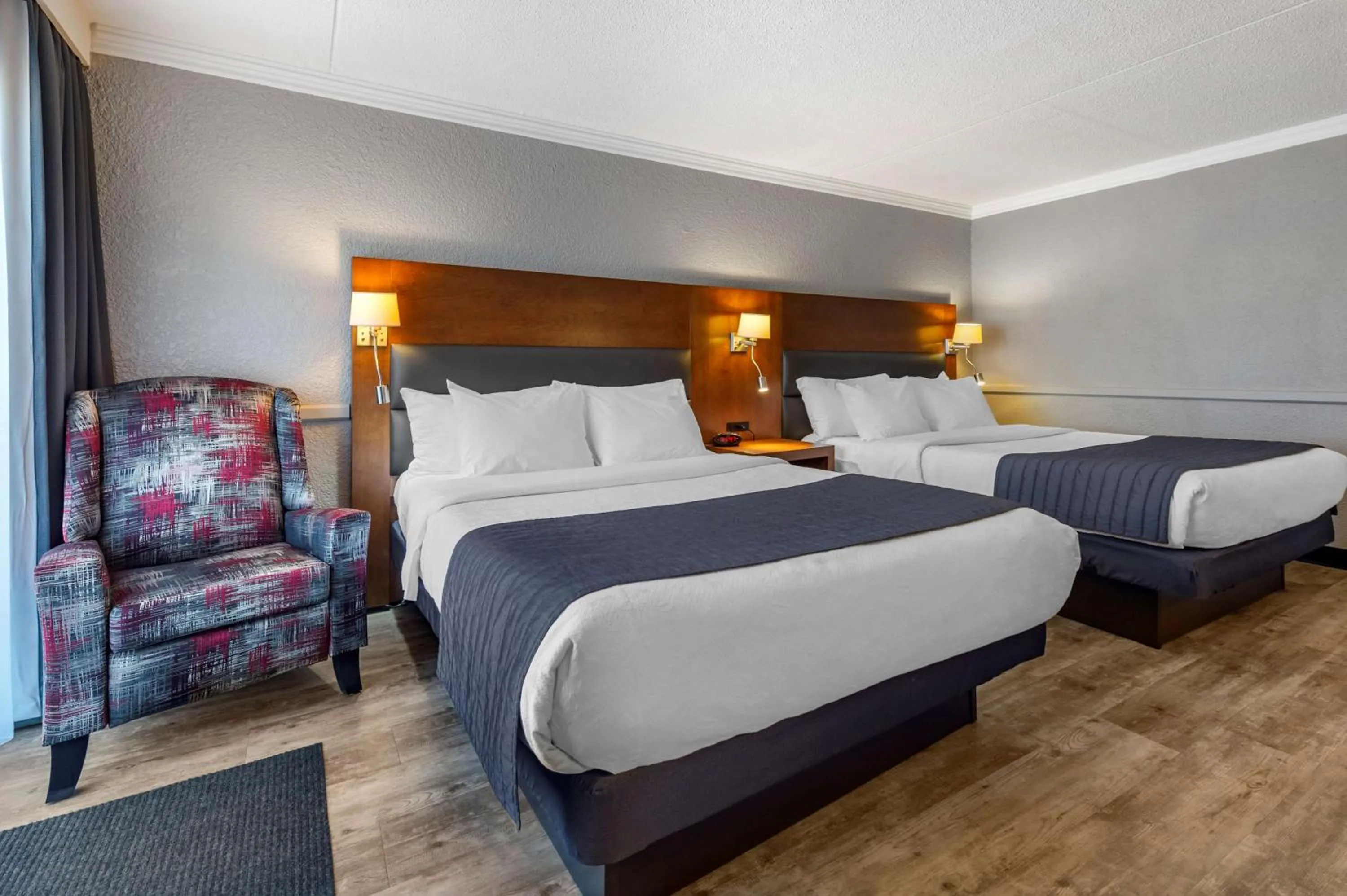 Queen Room with Two Queen Beds - Non Smoking - Pet Friendly in Best Western Hotel Universel Drummondville
