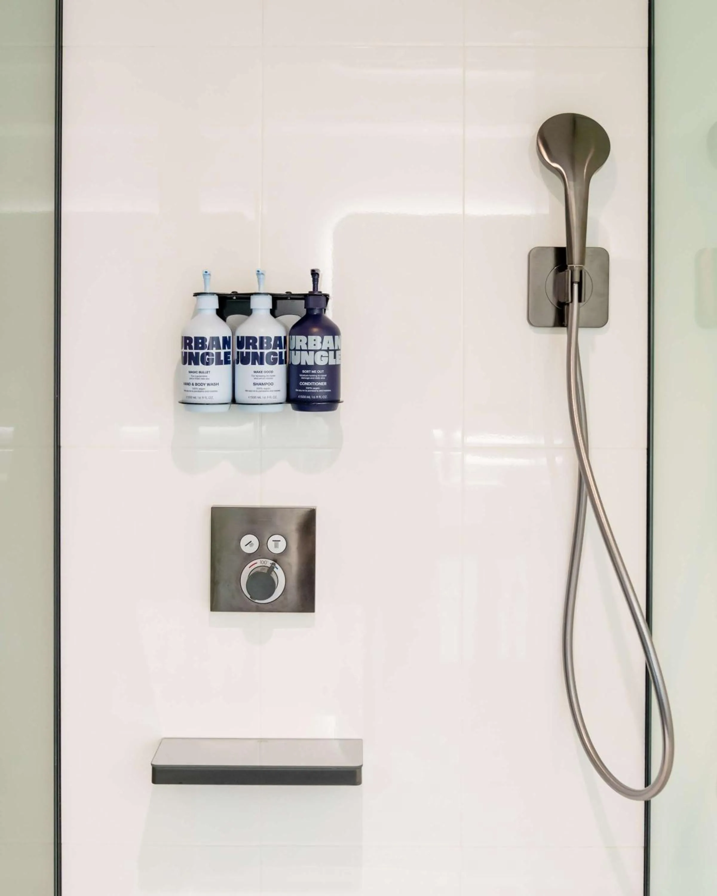 Premium Queen in YOTEL Miami